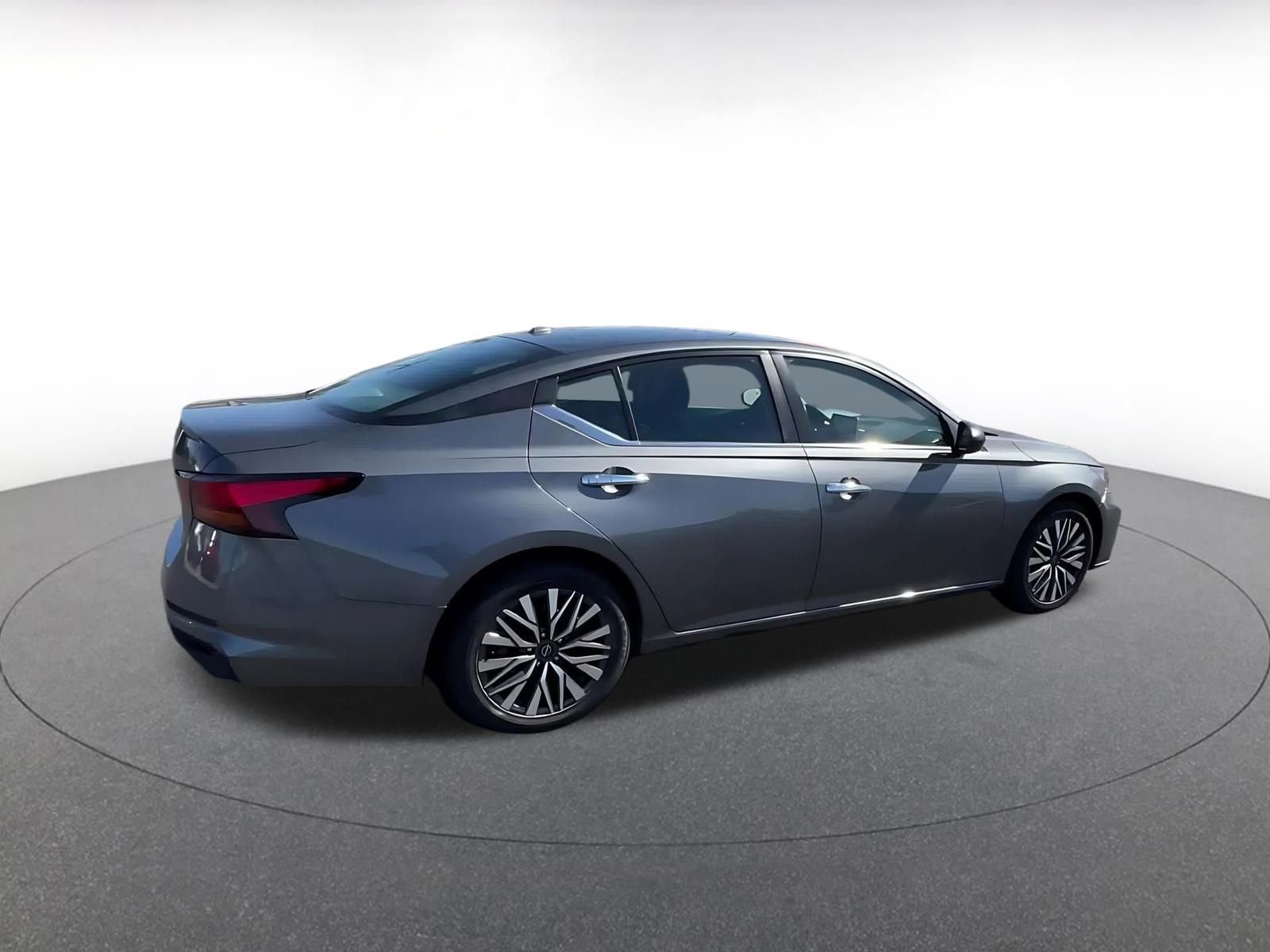 Thumbnail: 2025 Nissan Altima - 15