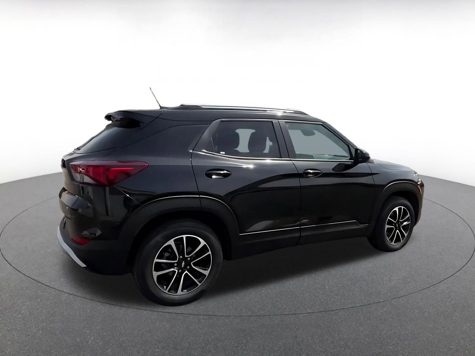 Thumbnail: 2025 Chevrolet TrailBlazer - 15