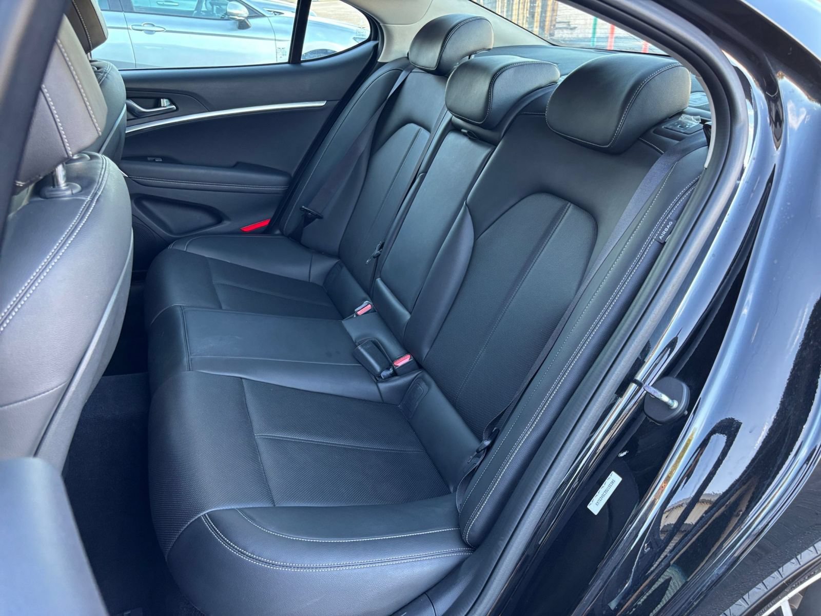 2025 GENESIS G70 Standard - Photo 40