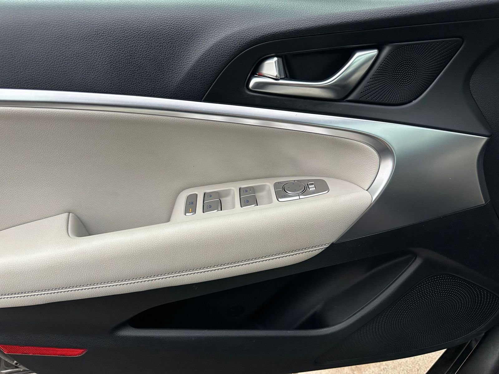 Thumbnail: 2025 Genesis G70 - 20