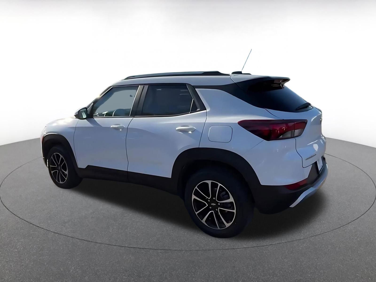 Thumbnail: 2025 Chevrolet TrailBlazer - 10