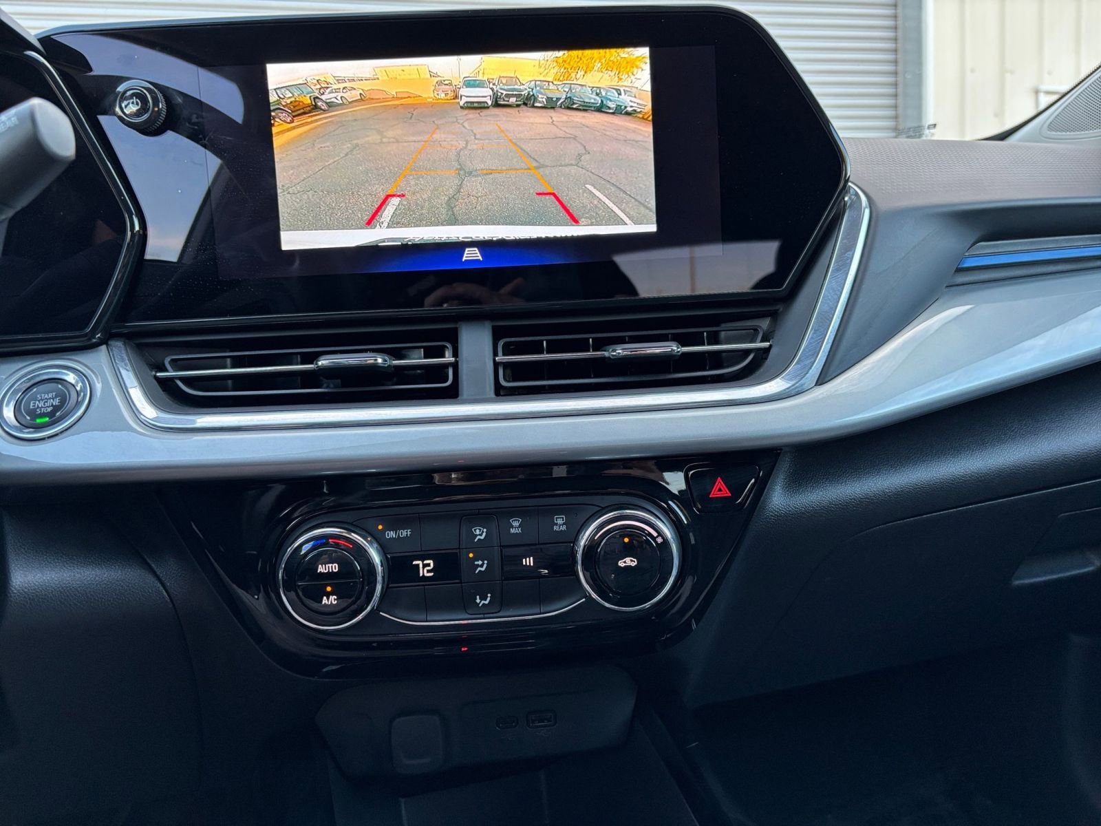 Thumbnail: 2025 Chevrolet Trax - 18