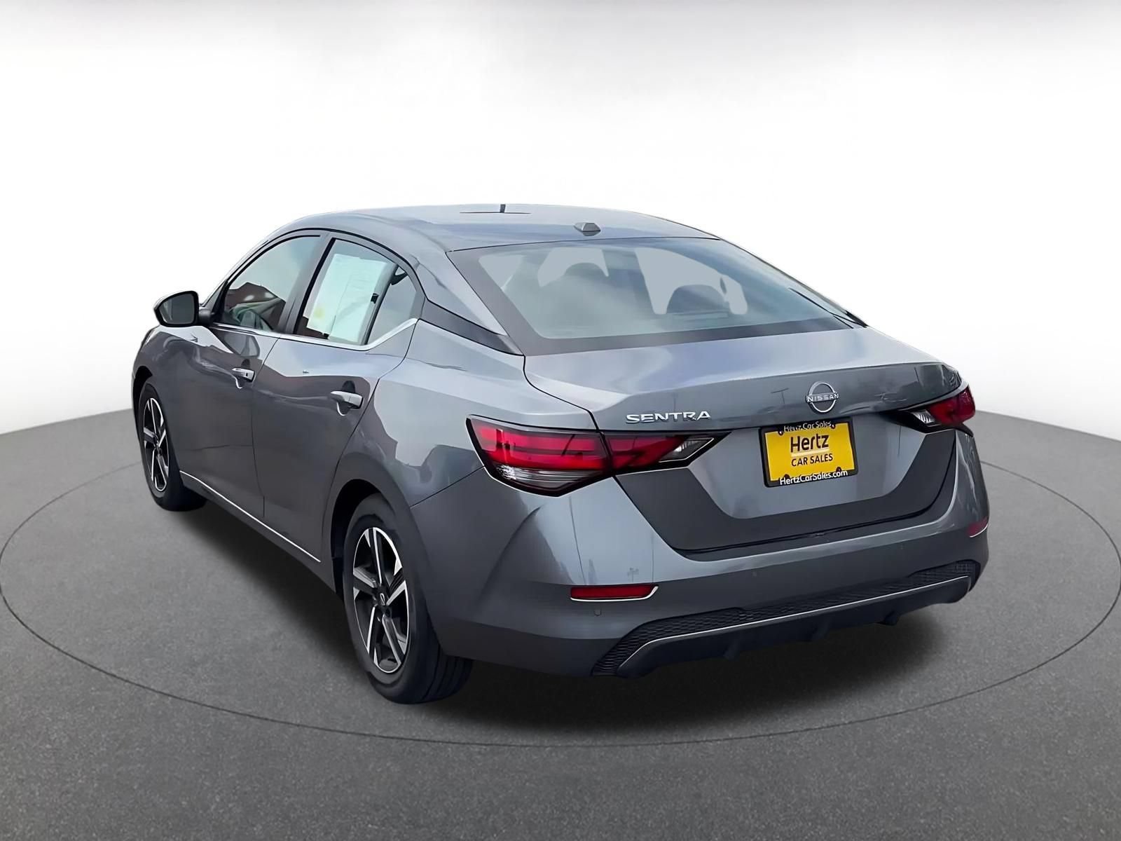 Thumbnail: 2025 Nissan Sentra - 10