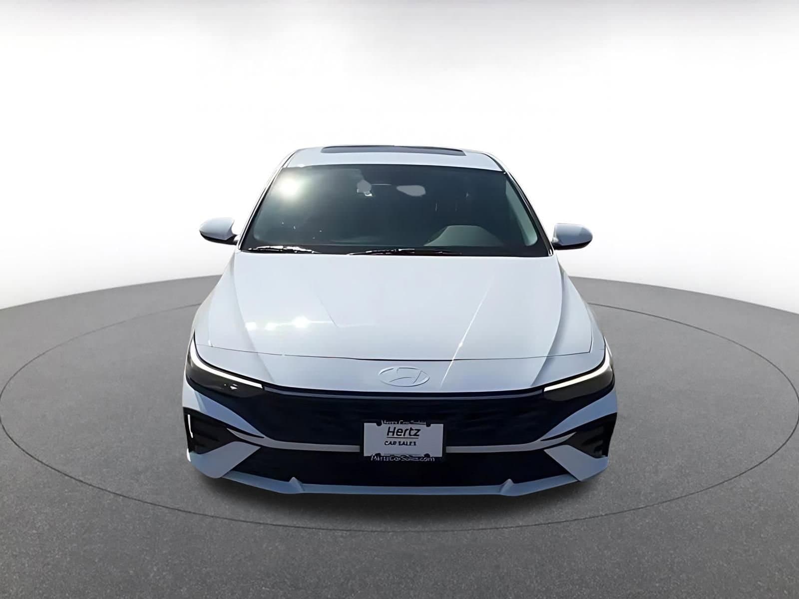 Thumbnail: 2025 Hyundai Elantra - 4