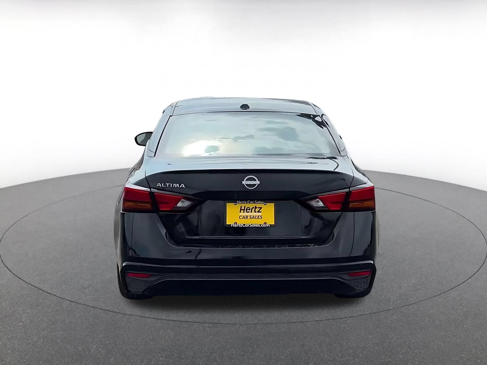 Thumbnail: 2025 Nissan Altima - 10
