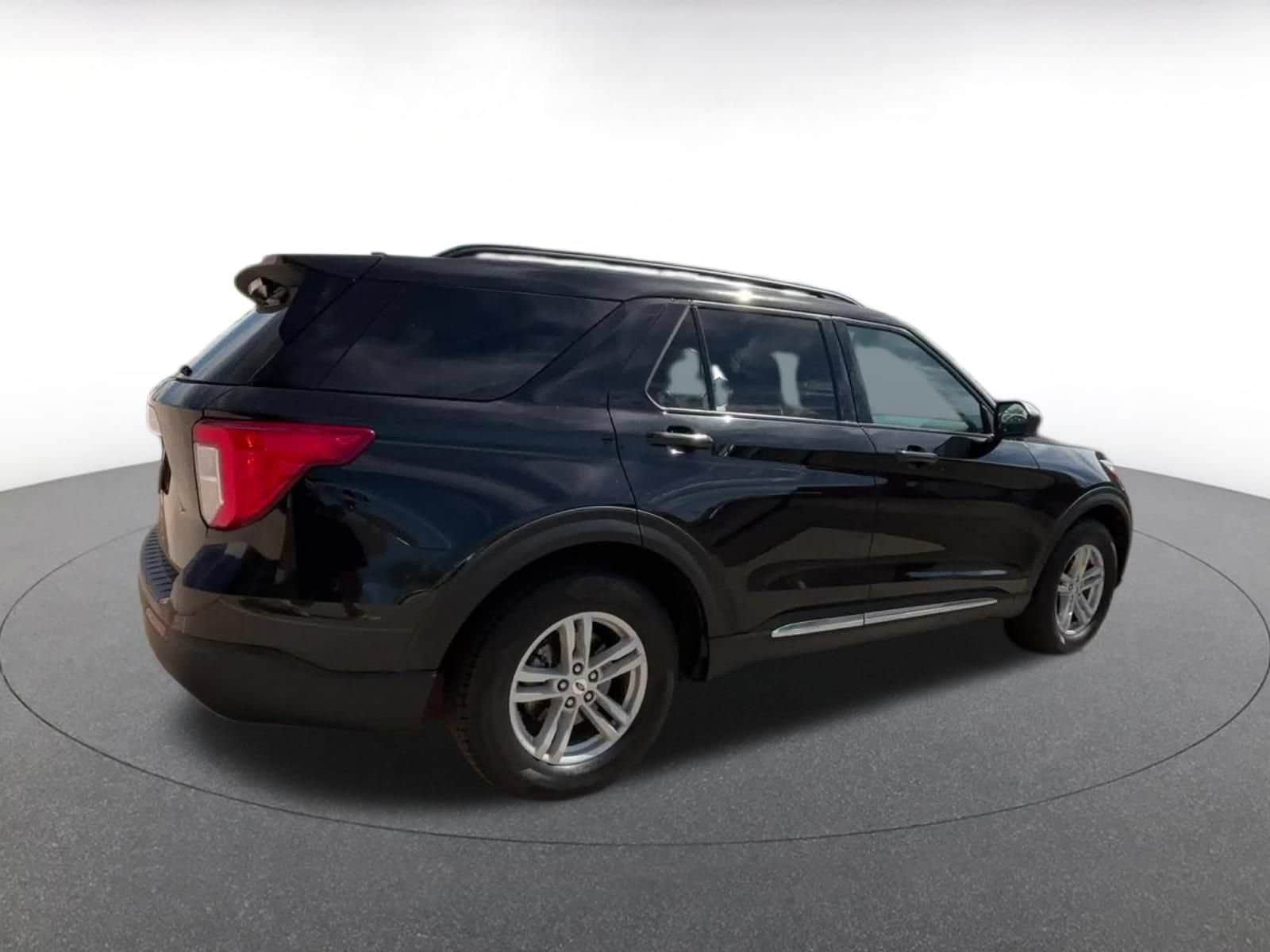 Thumbnail: 2024 Ford Explorer - 15