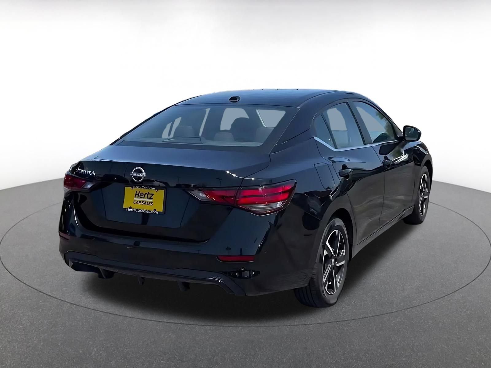 Thumbnail: 2025 Nissan Sentra - 11