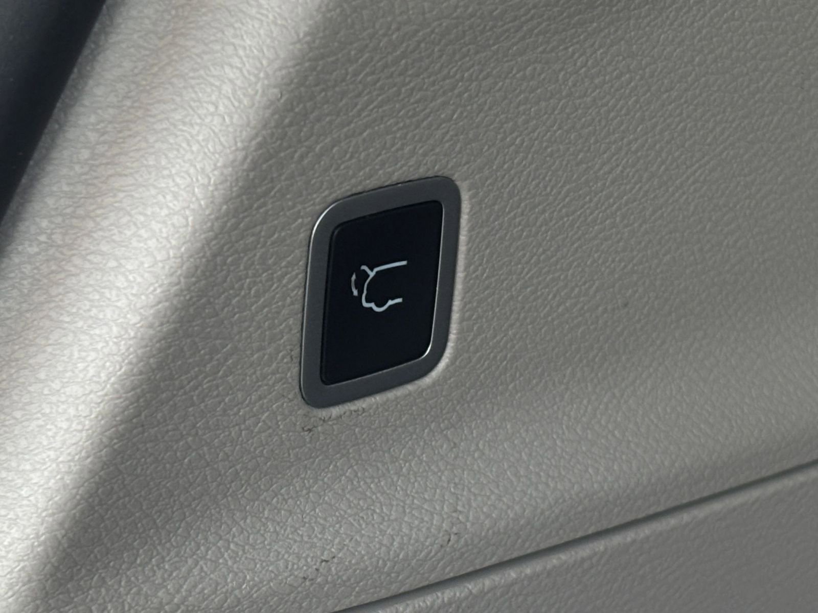 Thumbnail: 2024 Chrysler Pacifica - 23