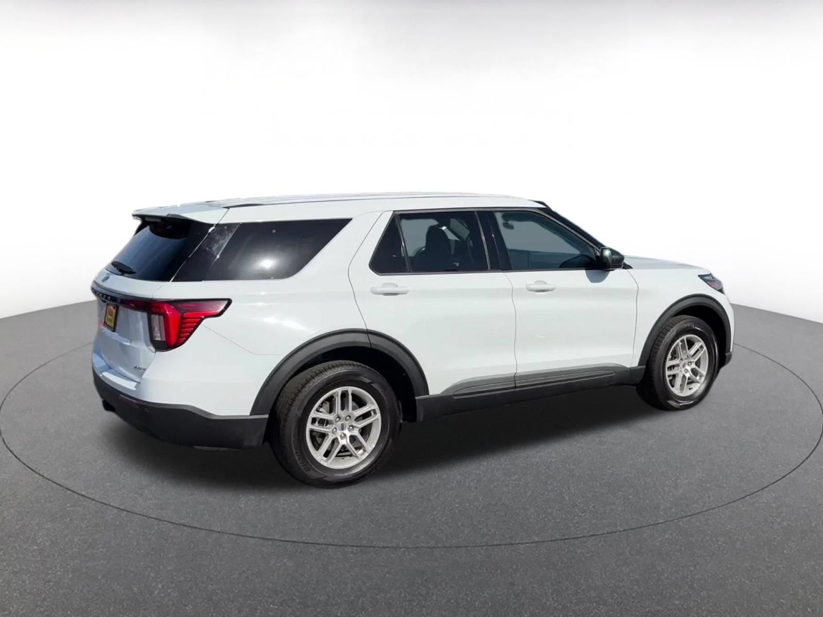 Thumbnail: 2026 Ford Explorer - 14