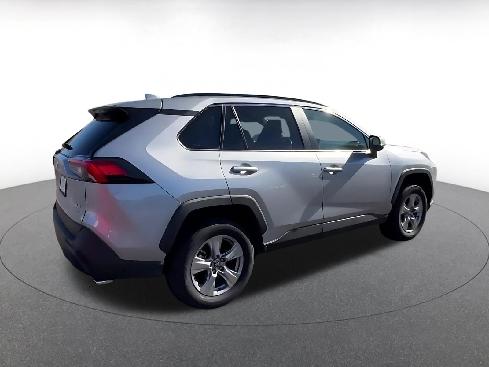 Thumbnail: 2025 Toyota RAV4 - 12