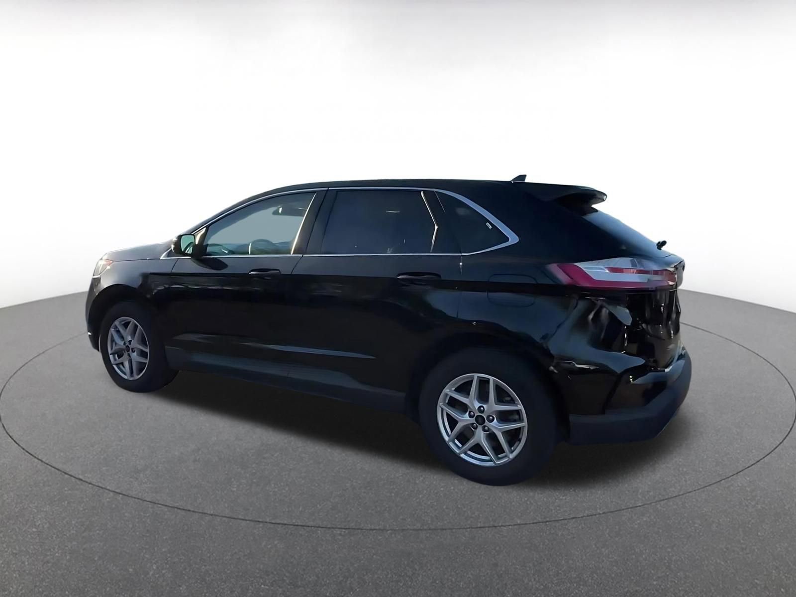 Thumbnail: 2024 Ford Edge - 10