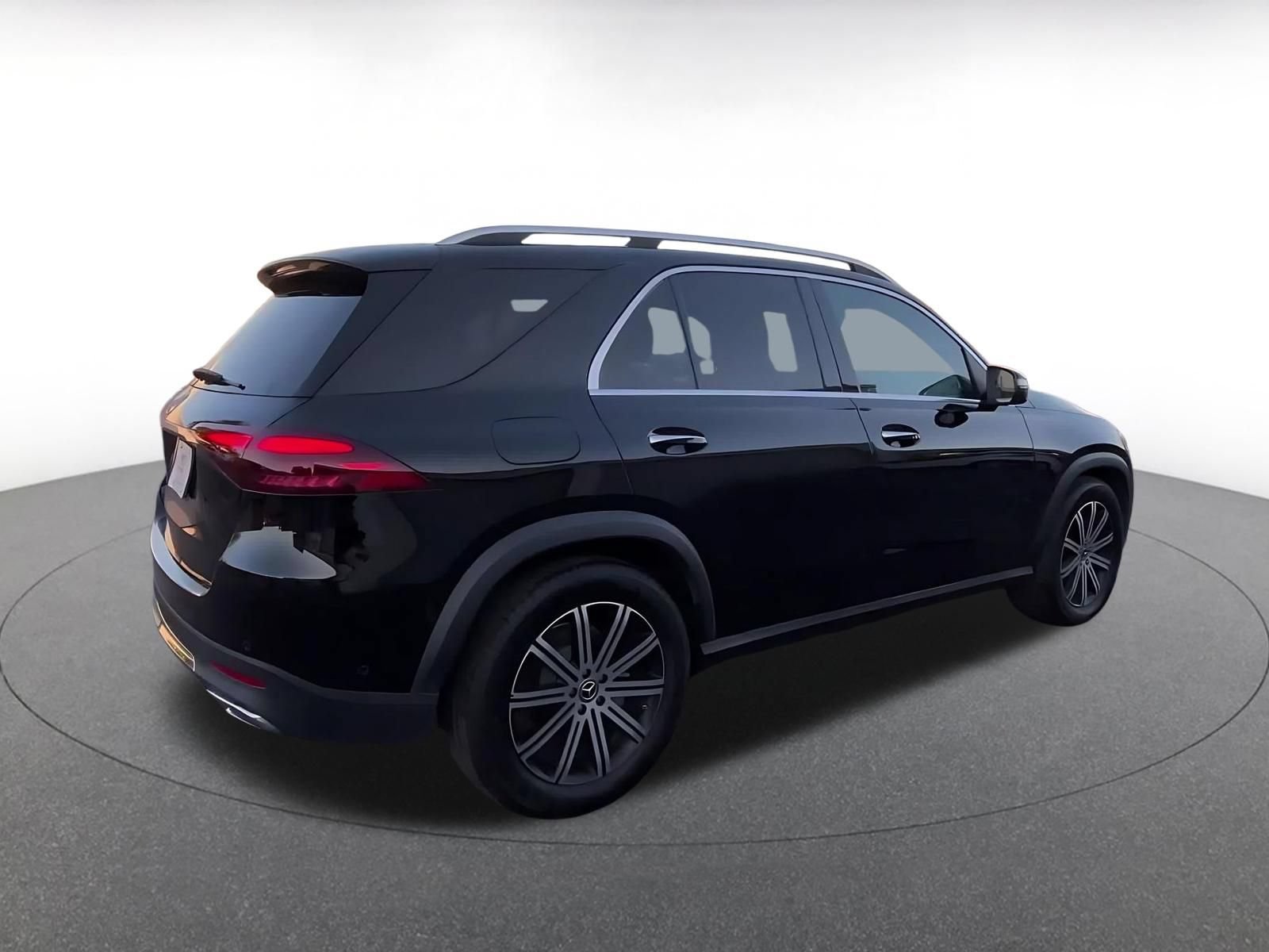 Thumbnail: 2026 Mercedes-Benz GLE - 14