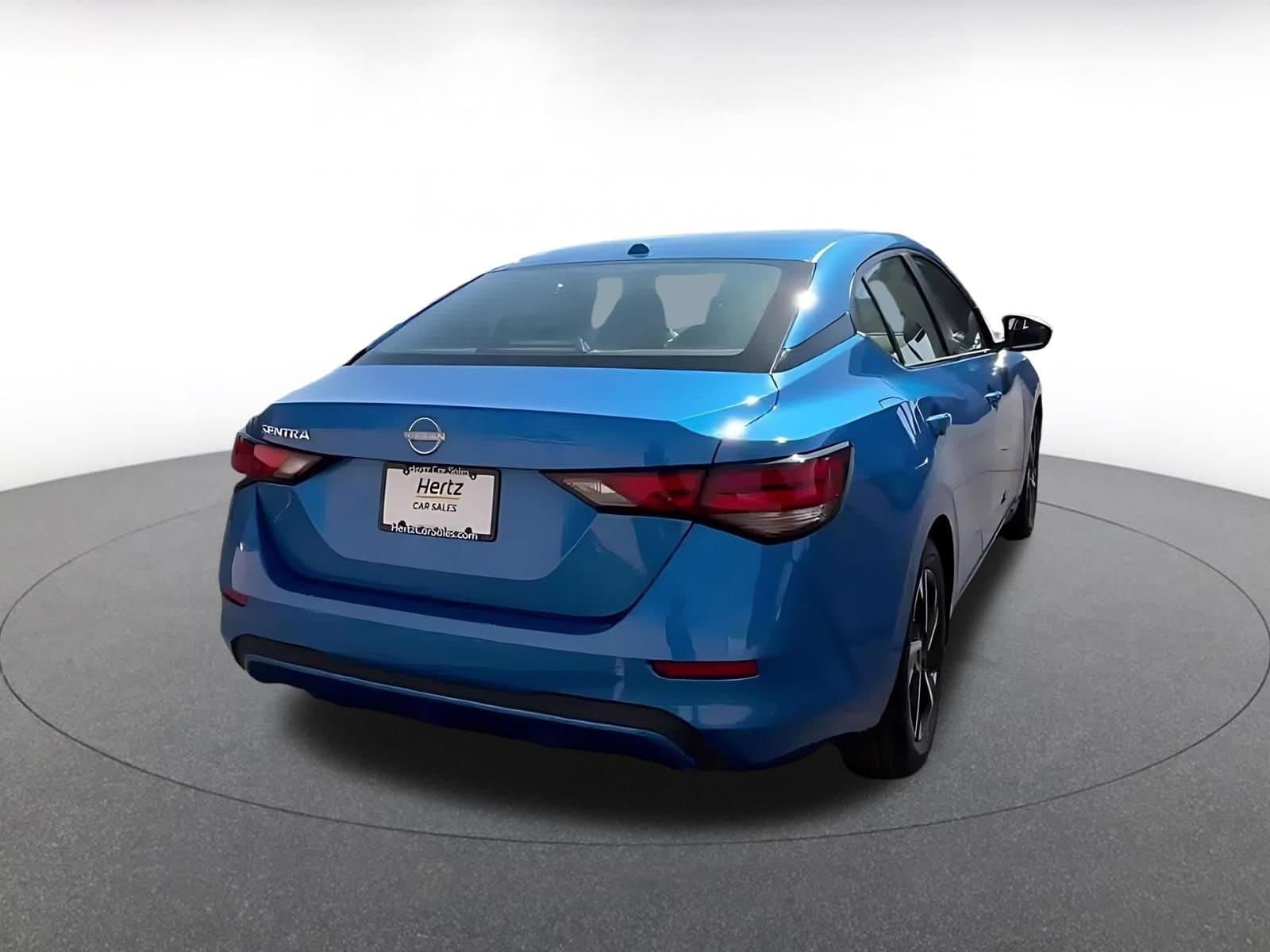 Thumbnail: 2025 Nissan Sentra - 11