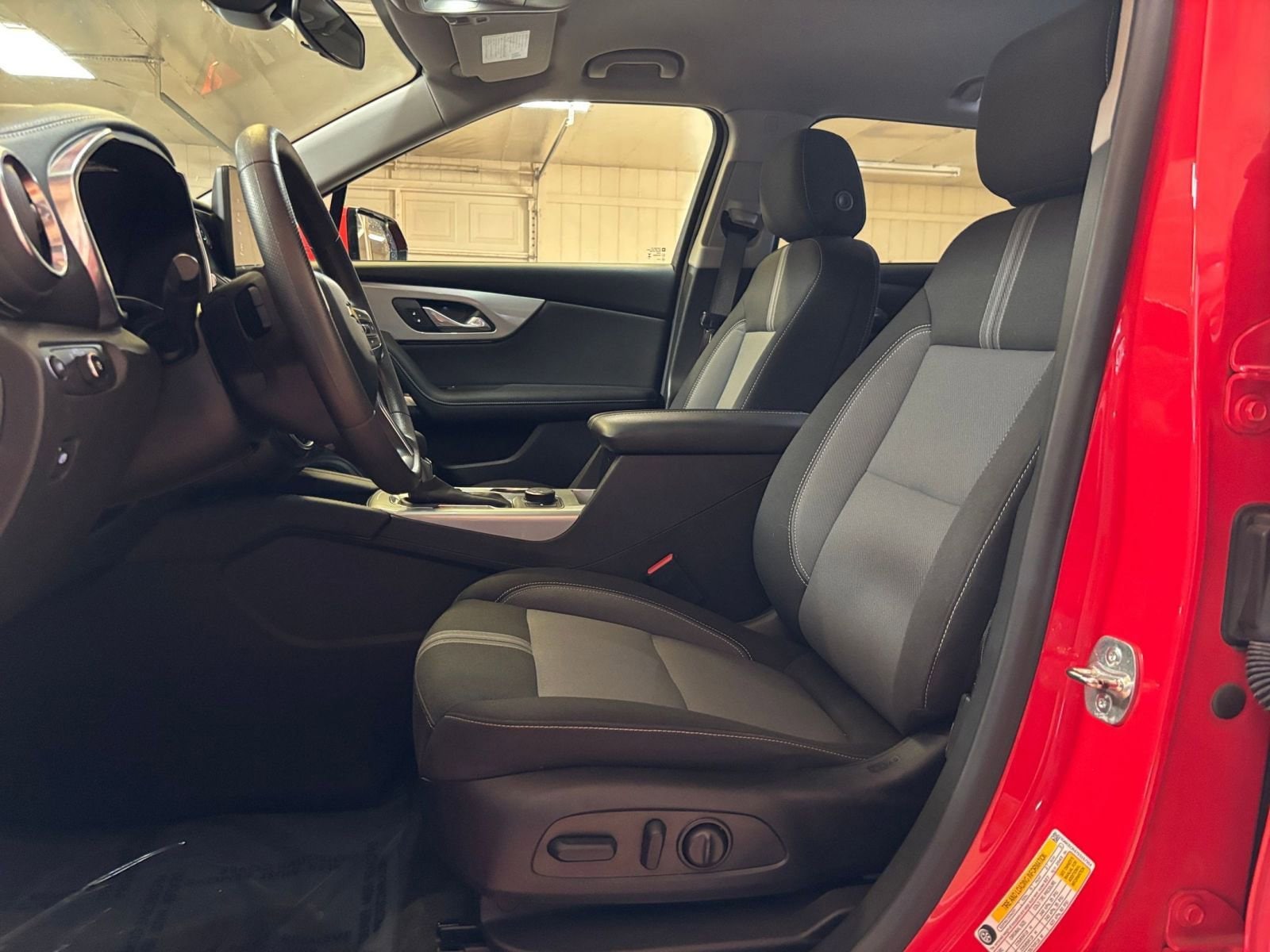 Thumbnail: 2025 Chevrolet Blazer - 28