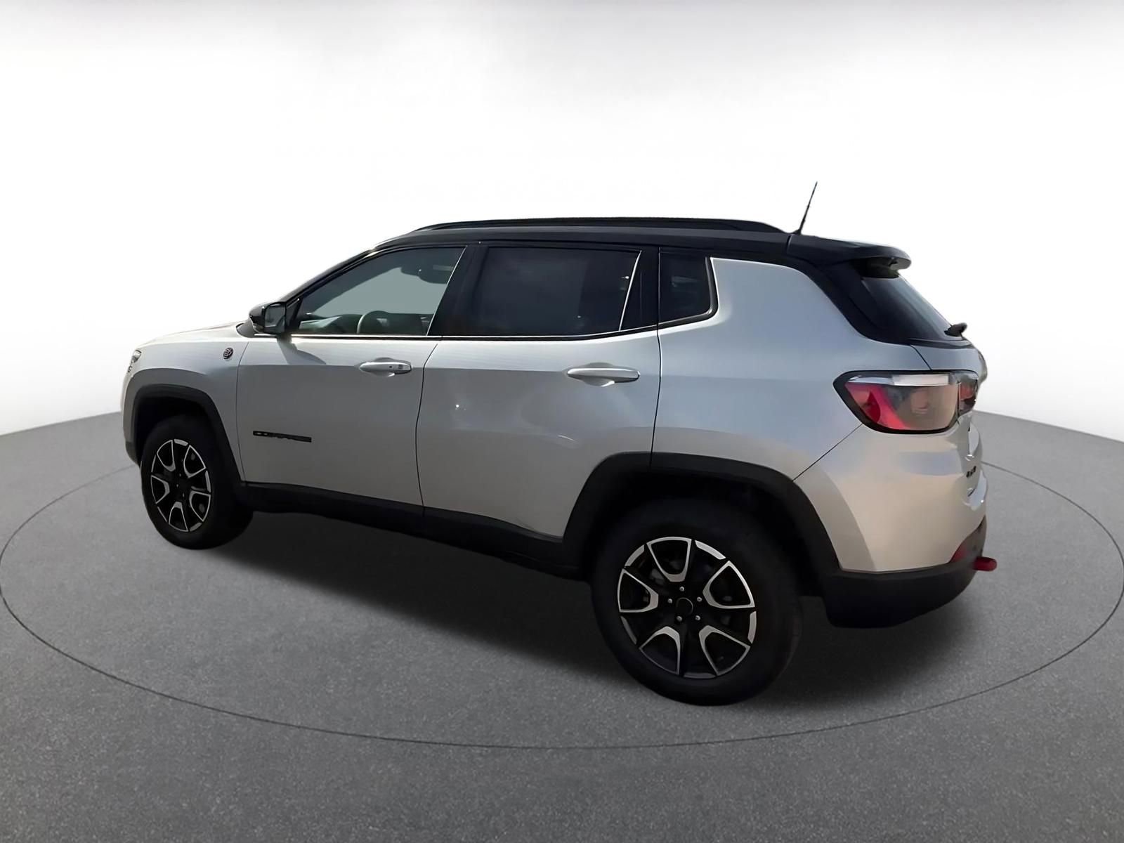 Thumbnail: 2025 Jeep Compass - 10