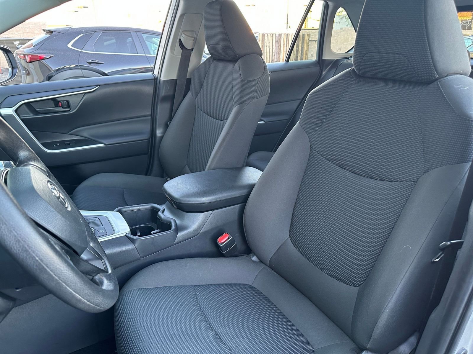 Thumbnail: 2025 Toyota RAV4 - 35