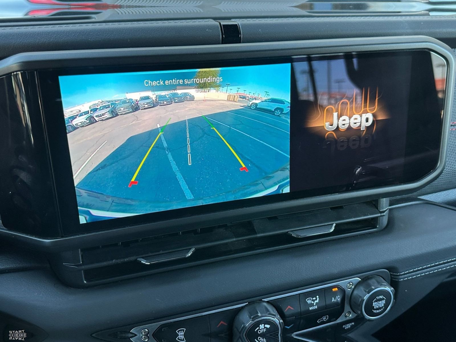 Thumbnail: 2025 Jeep Wrangler - 17