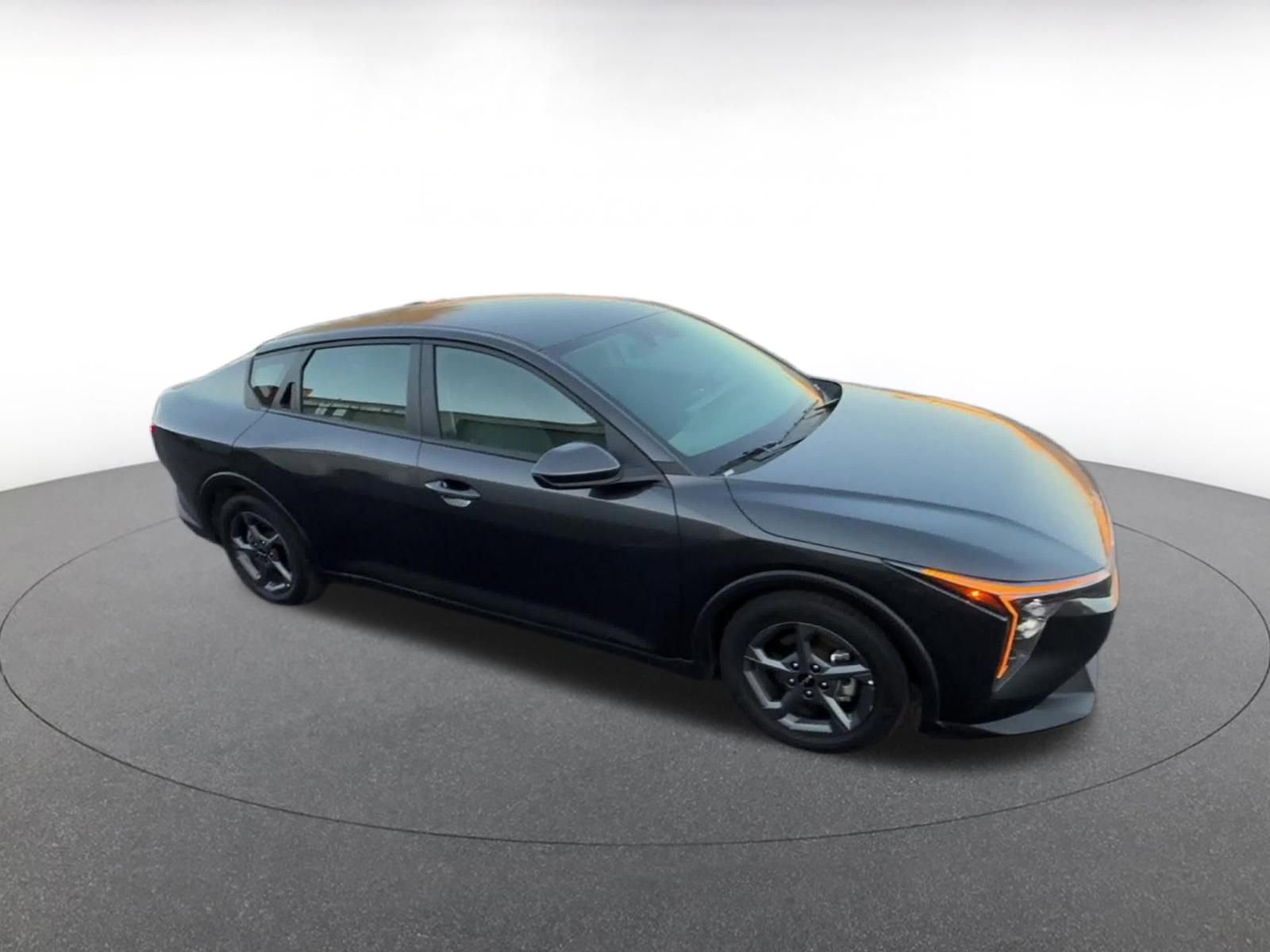 Thumbnail: 2025 Kia K4 - 2