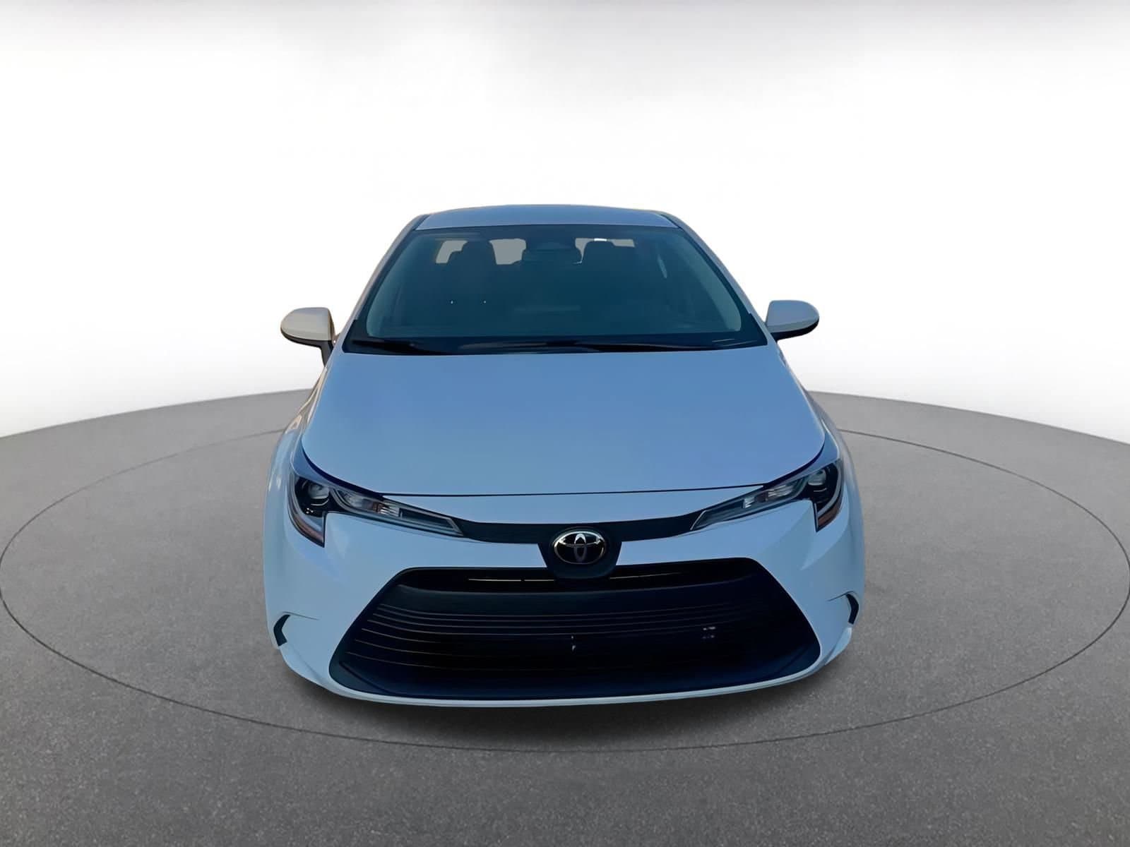 Thumbnail: 2025 Toyota Corolla - 4