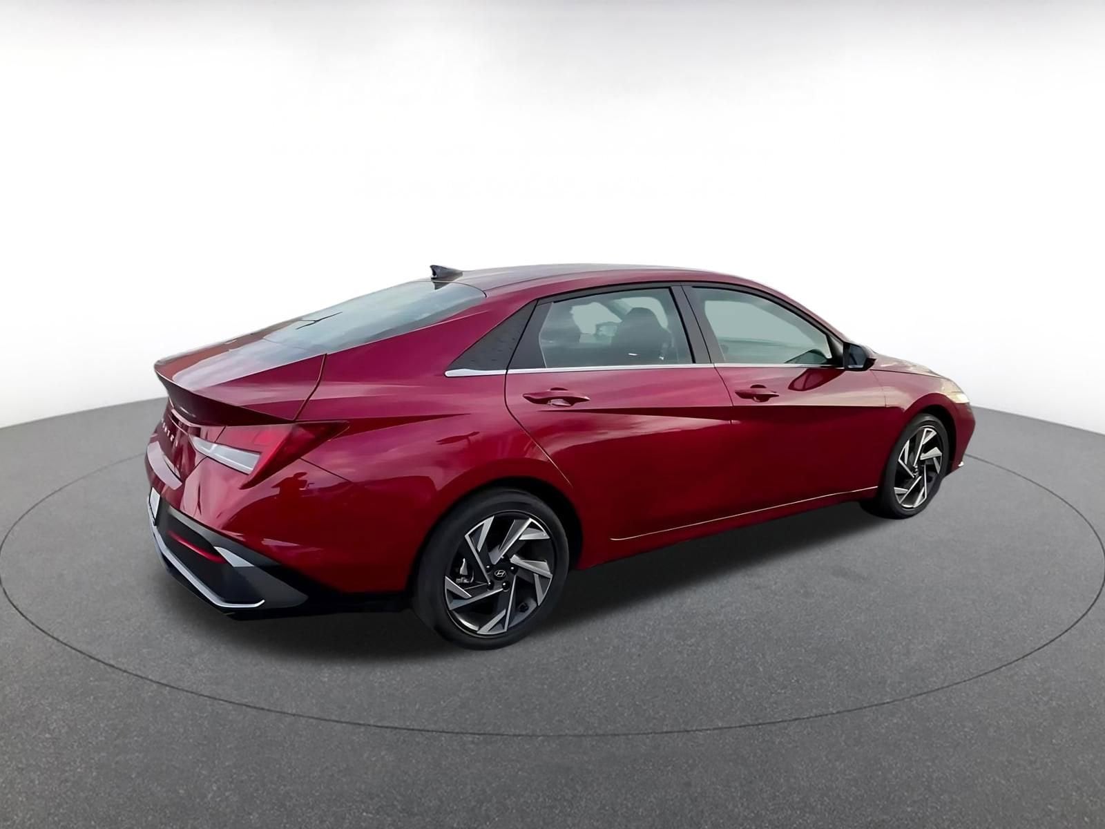 Thumbnail: 2025 Hyundai Elantra - 15