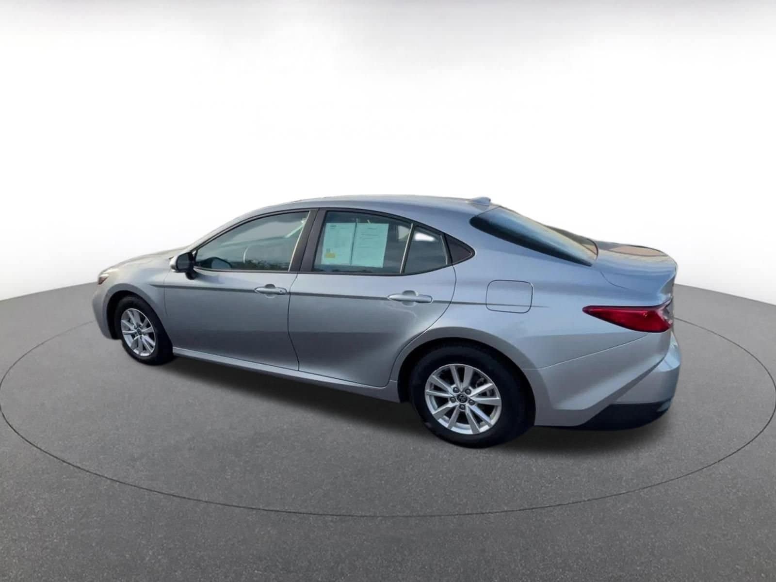 Thumbnail: 2025 Toyota Camry - 10