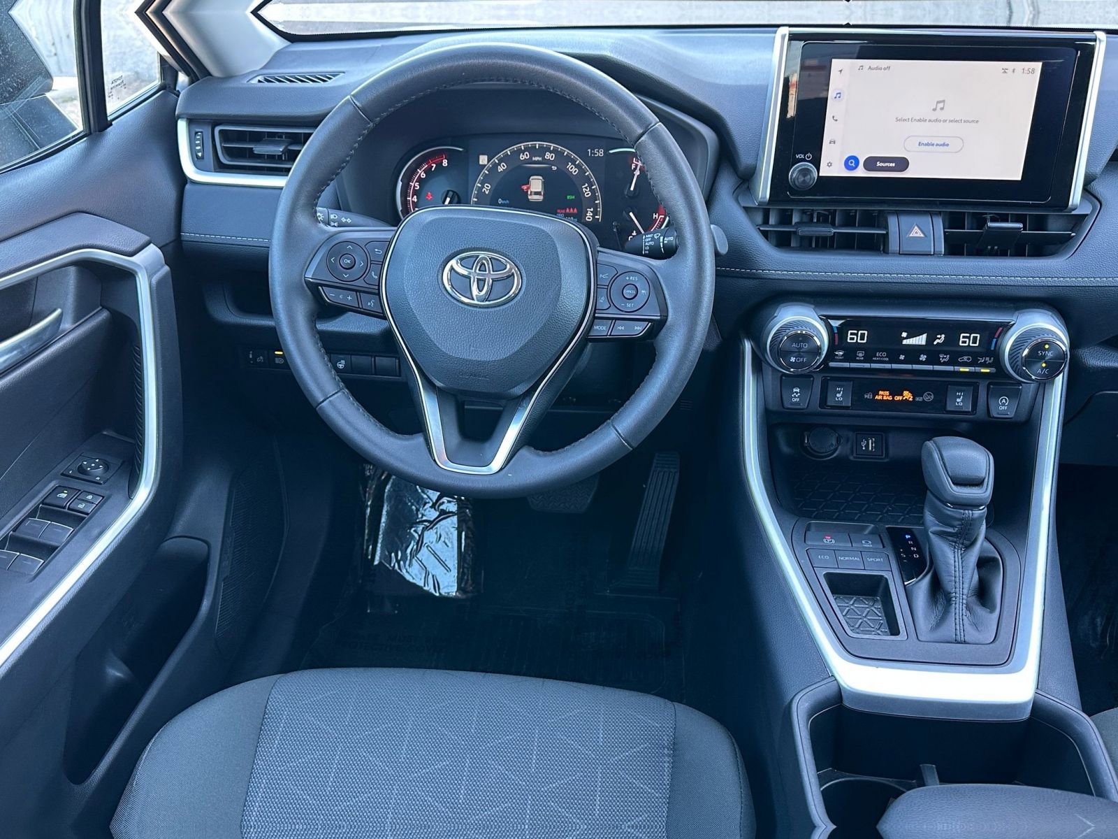 Thumbnail: 2025 Toyota RAV4 - 34