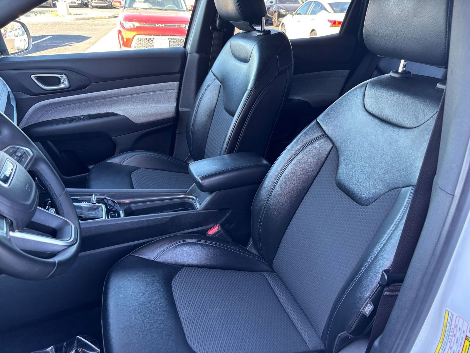 Thumbnail: 2023 Jeep Compass - 35