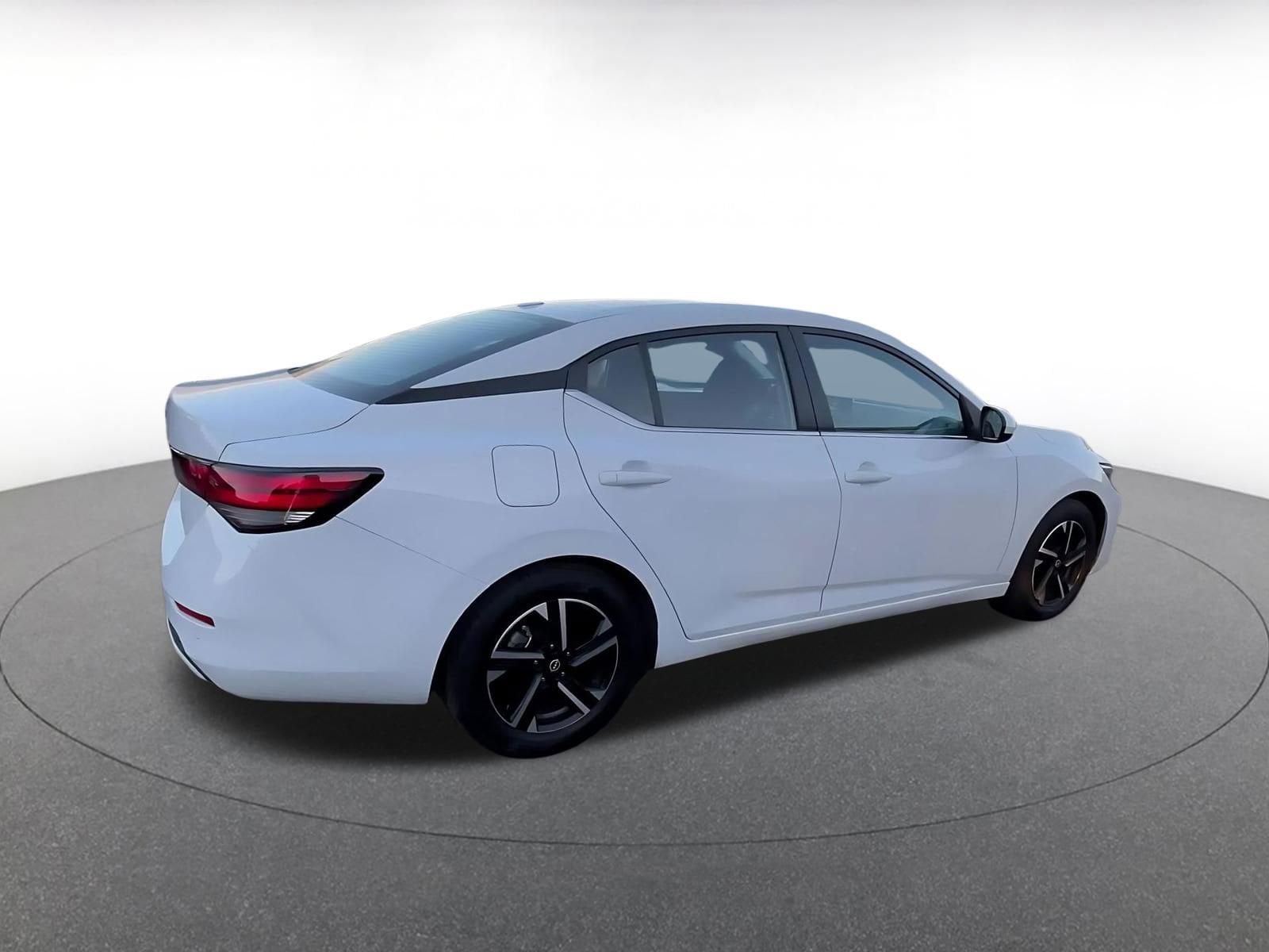 Thumbnail: 2025 Nissan Sentra - 15