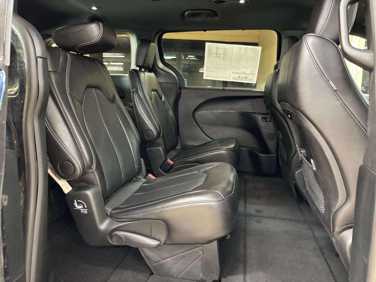 Thumbnail: 2025 Chrysler Pacifica - 27
