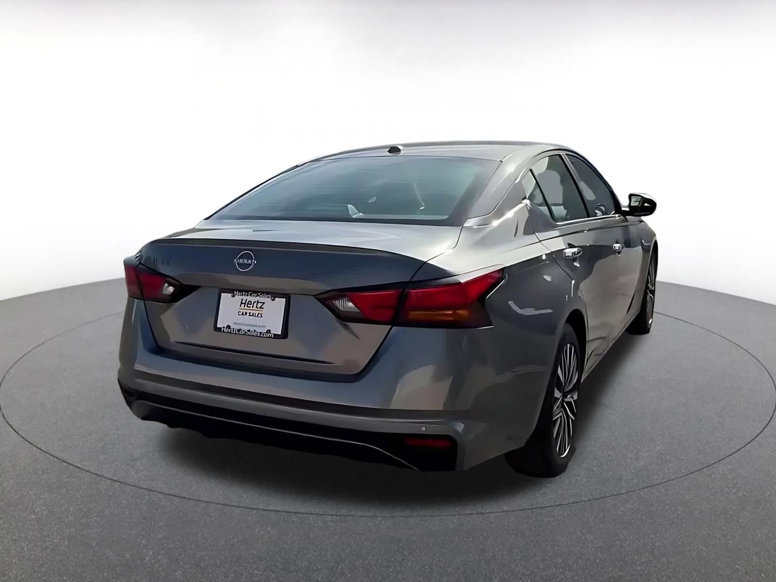 Thumbnail: 2025 Nissan Altima - 15