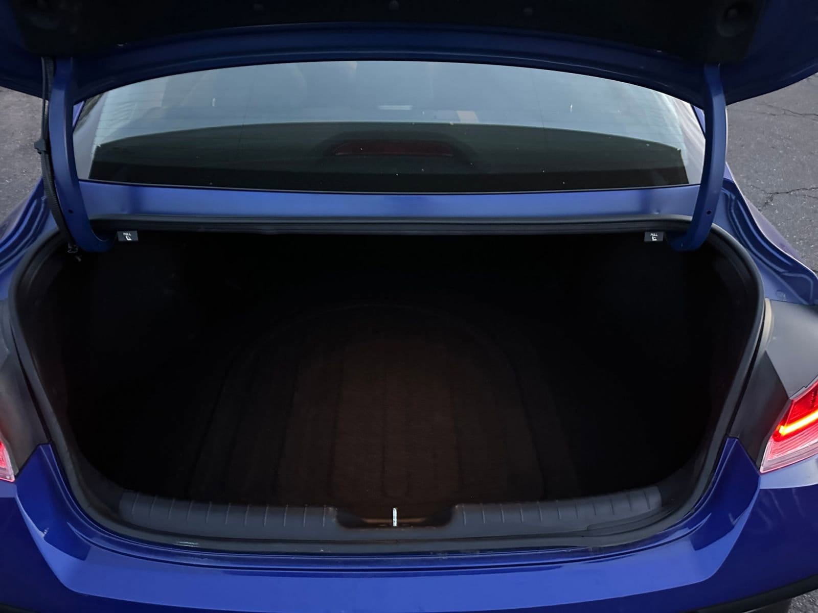 Thumbnail: 2025 Hyundai Elantra - 30