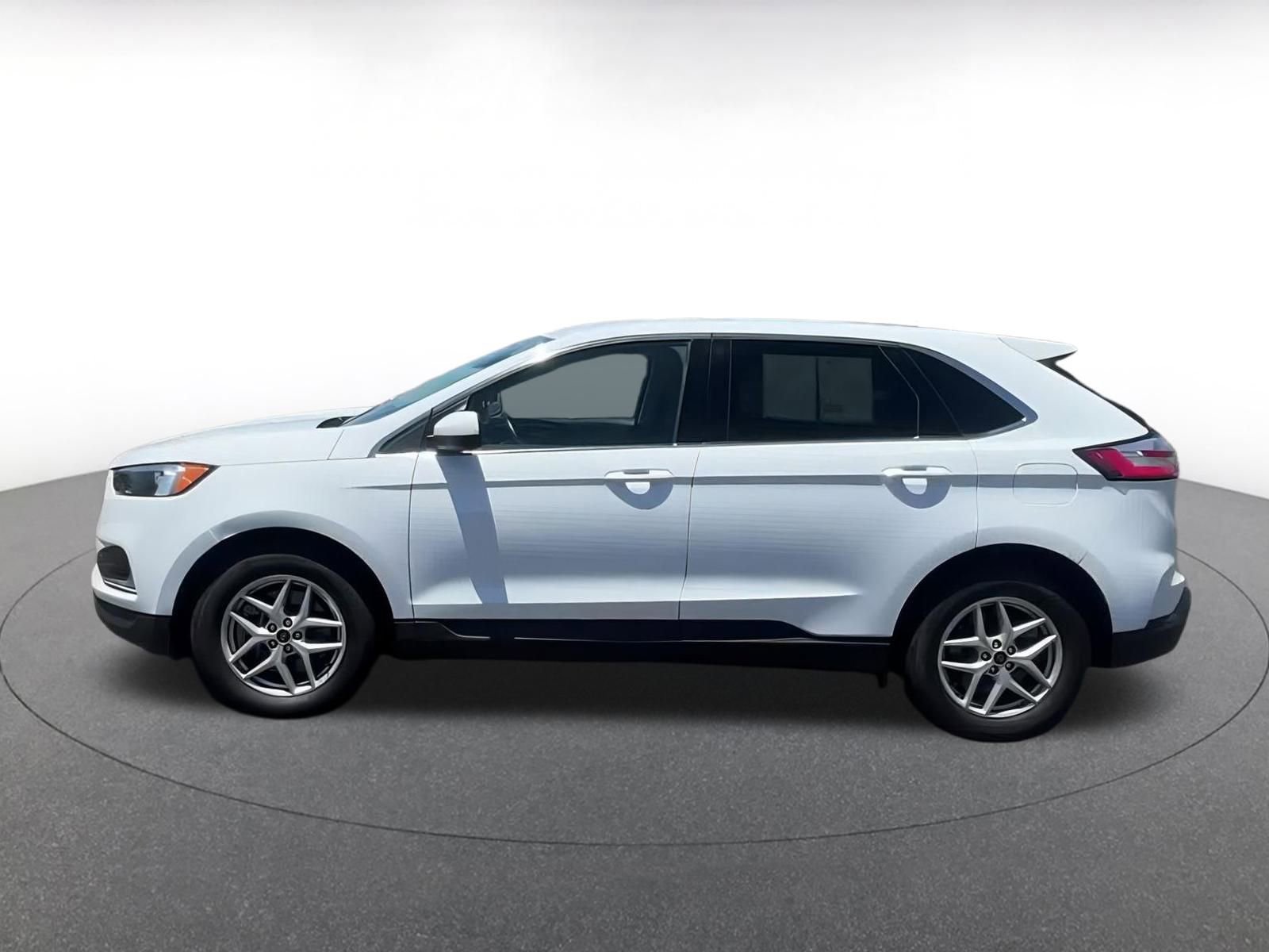 Thumbnail: 2024 Ford Edge - 9