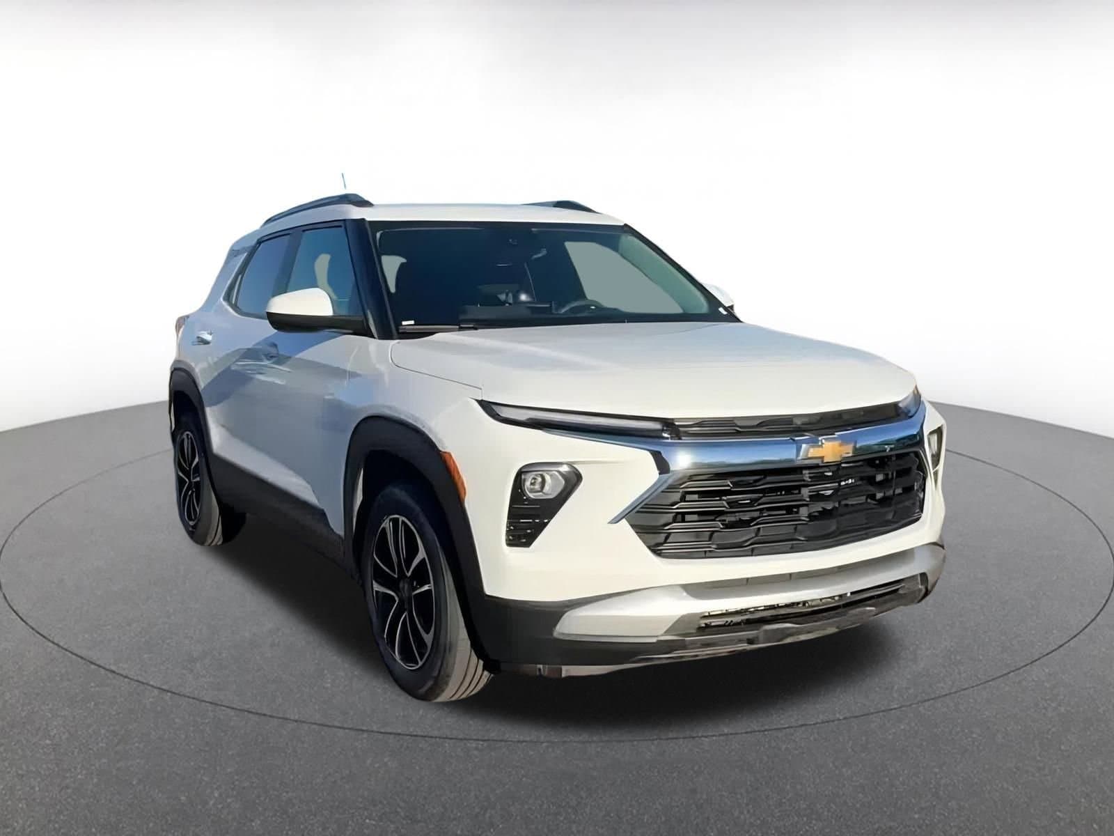 Thumbnail: 2025 Chevrolet TrailBlazer - 3