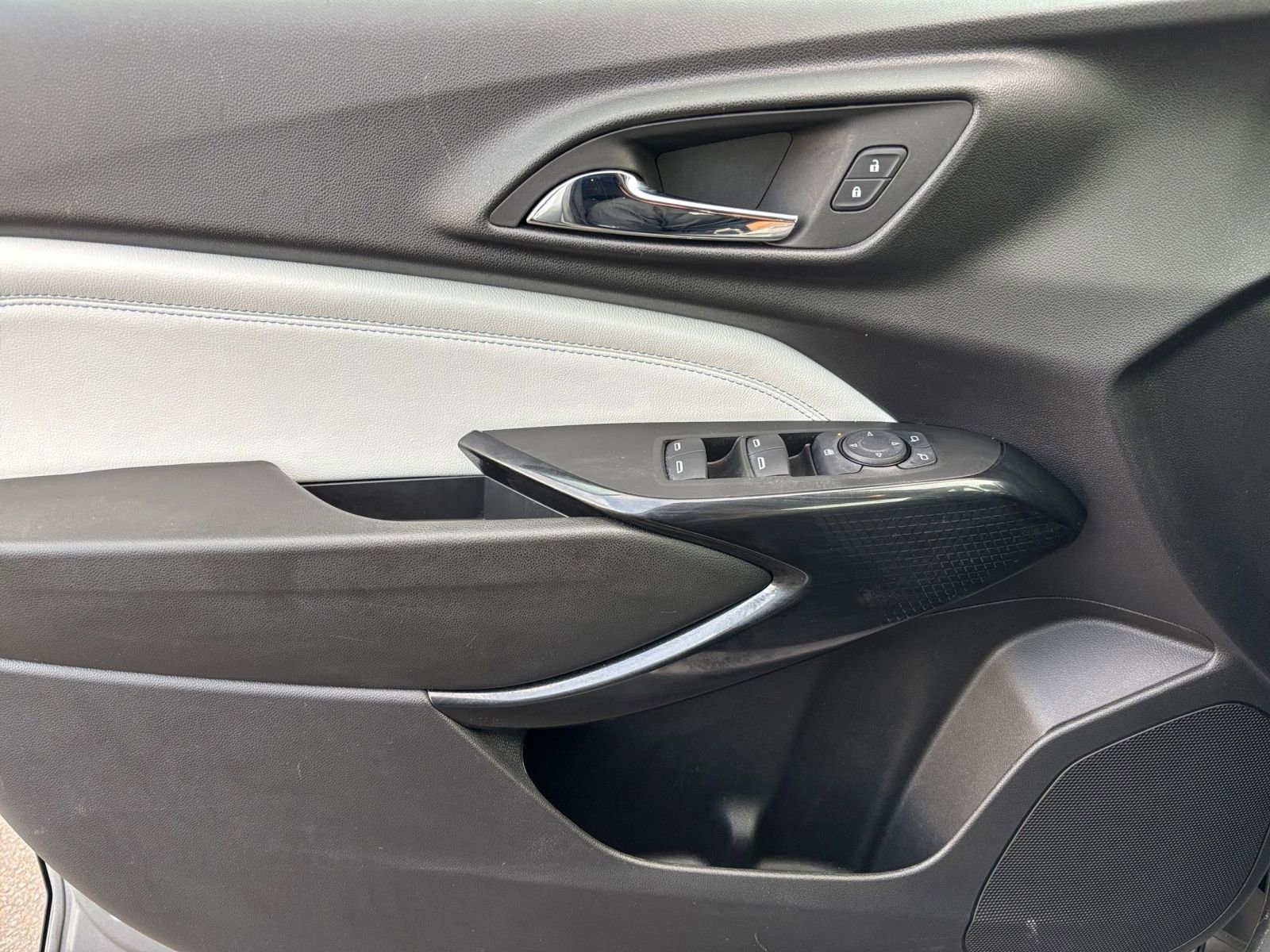 Thumbnail: 2025 Chevrolet Trax - 18