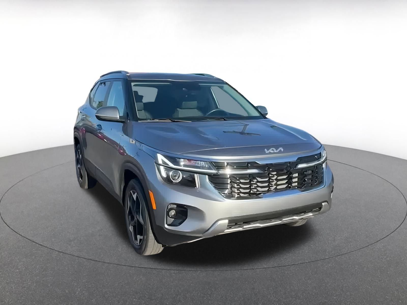 Thumbnail: 2025 Kia Seltos - 3