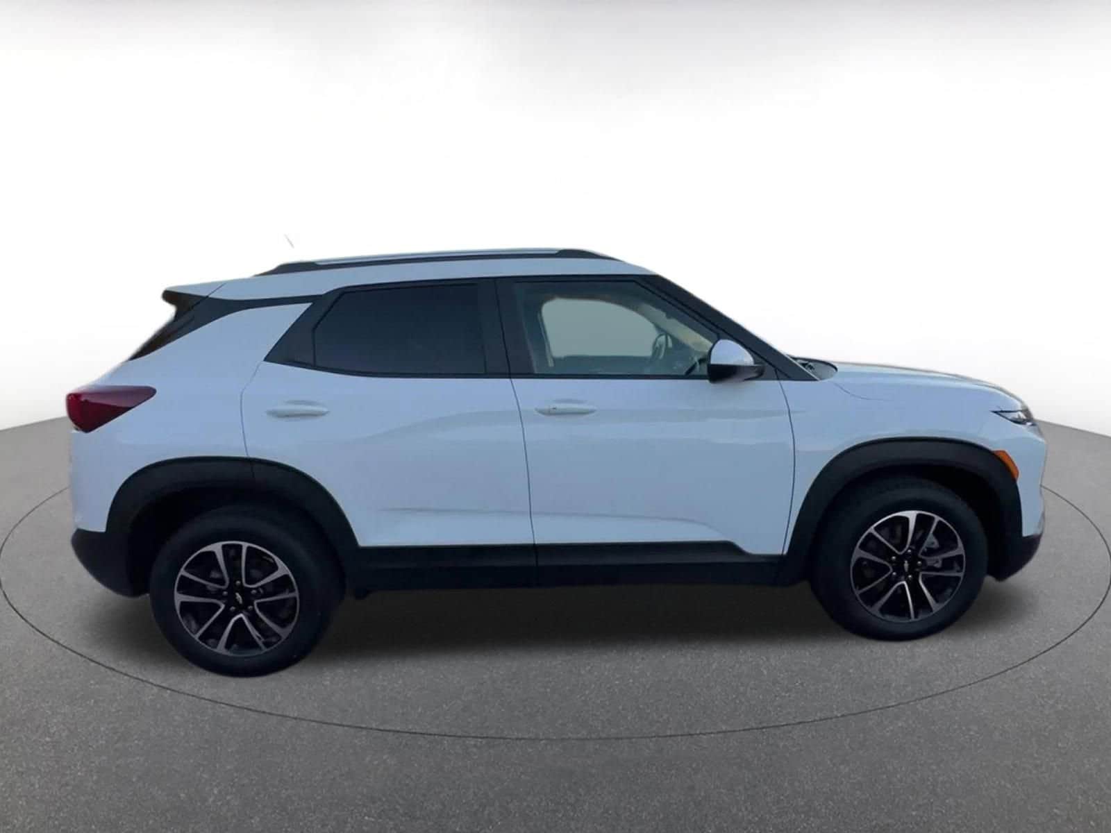 Thumbnail: 2025 Chevrolet TrailBlazer - 16