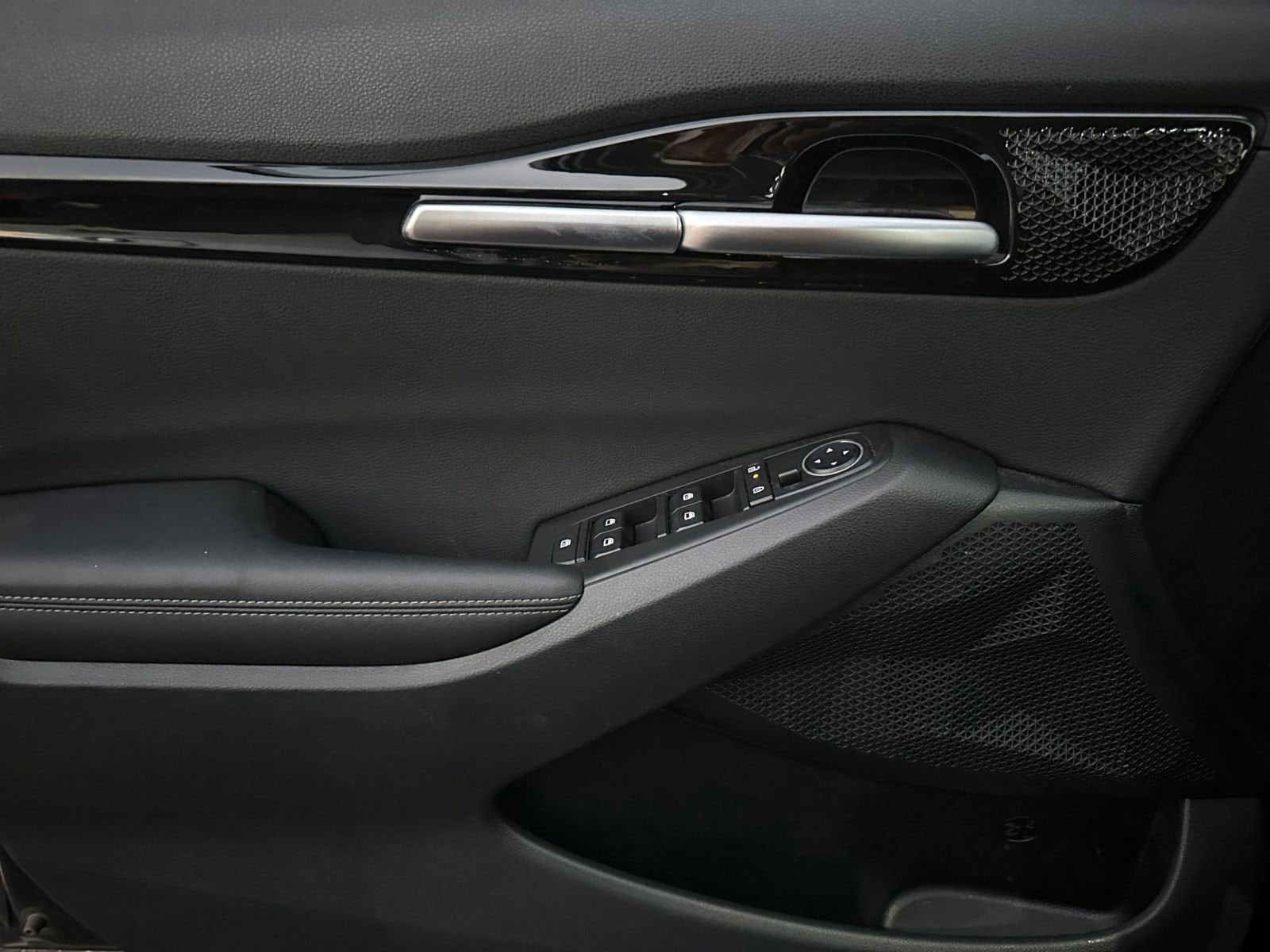 Thumbnail: 2025 Kia Seltos - 20