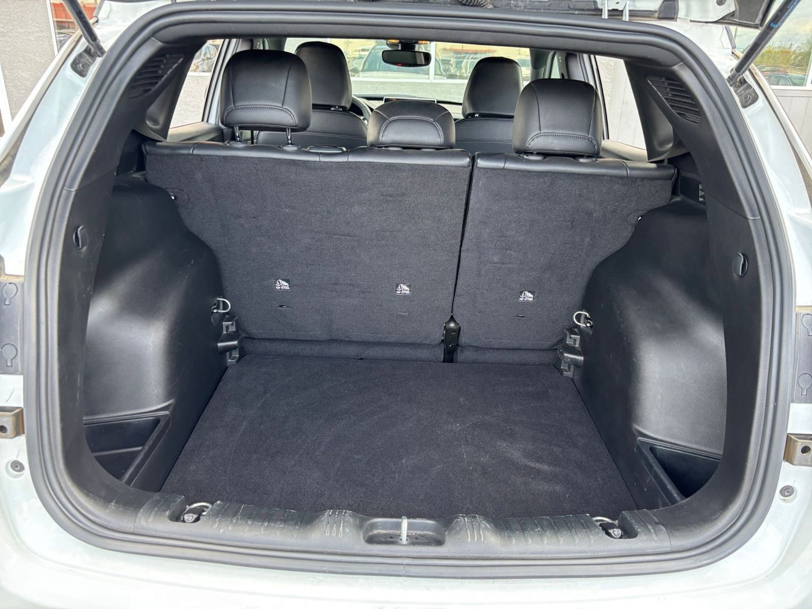 Thumbnail: 2025 Jeep Compass - 32