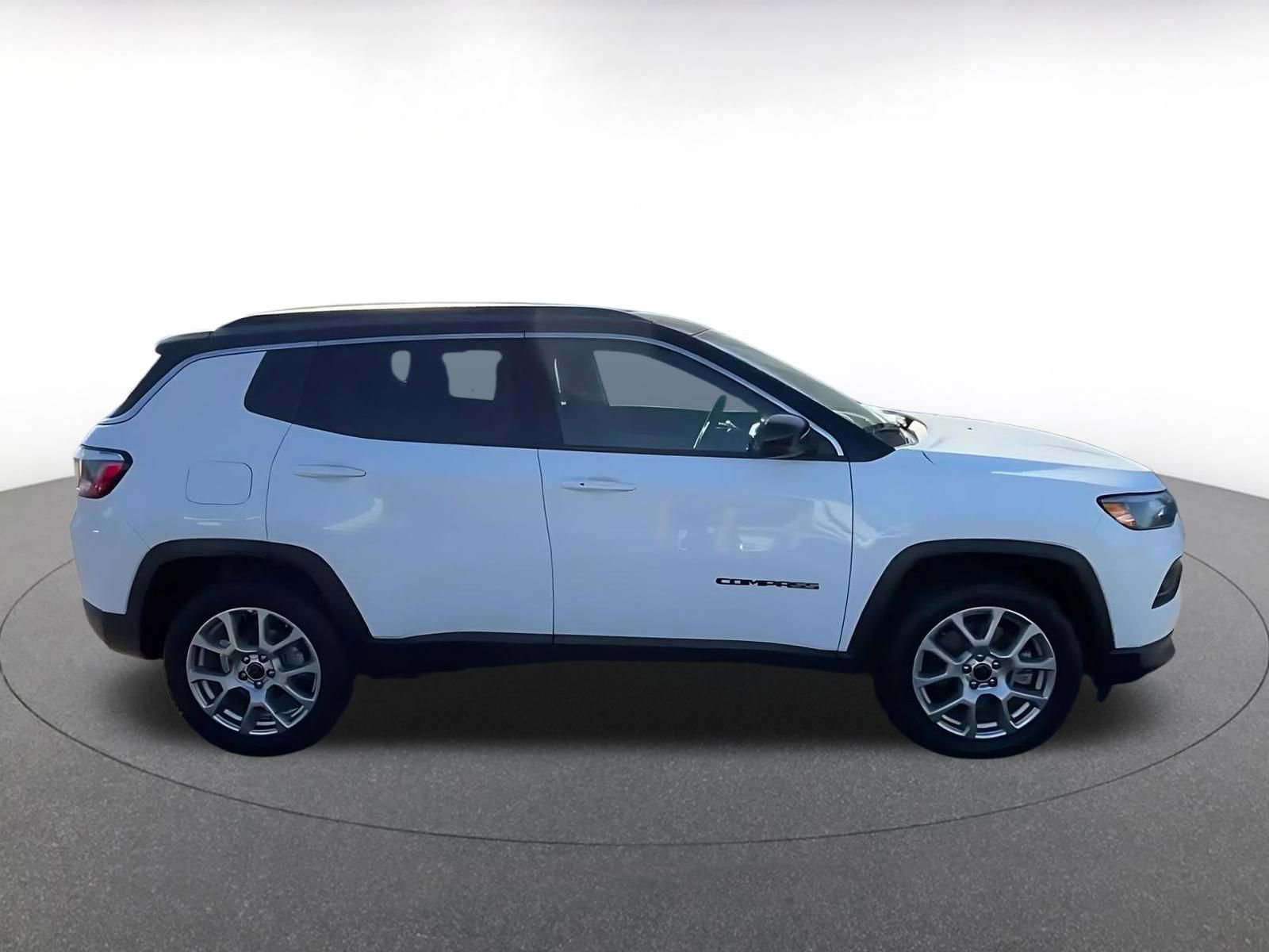 Thumbnail: 2025 Jeep Compass - 15
