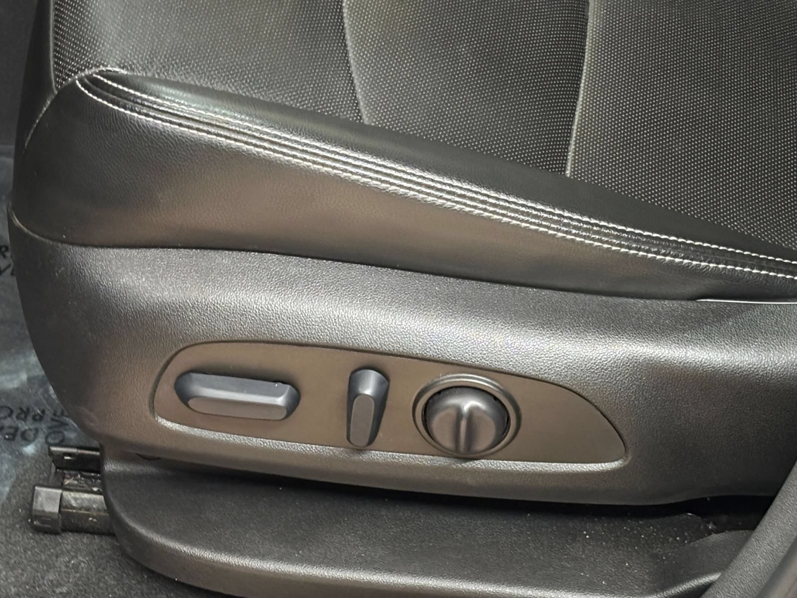 Thumbnail: 2024 GMC Terrain - 22