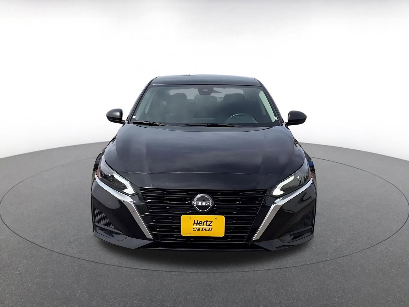 Thumbnail: 2025 Nissan Altima - 4