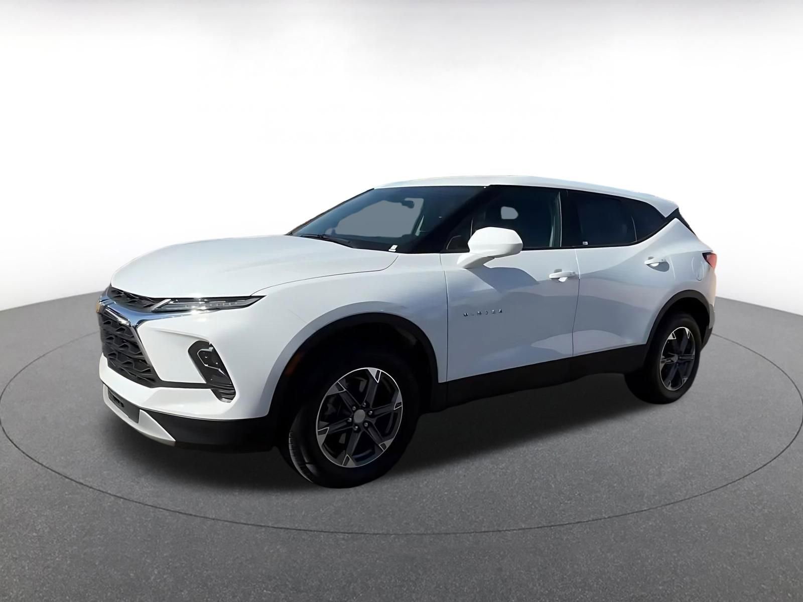 Thumbnail: 2025 Chevrolet Blazer - 8