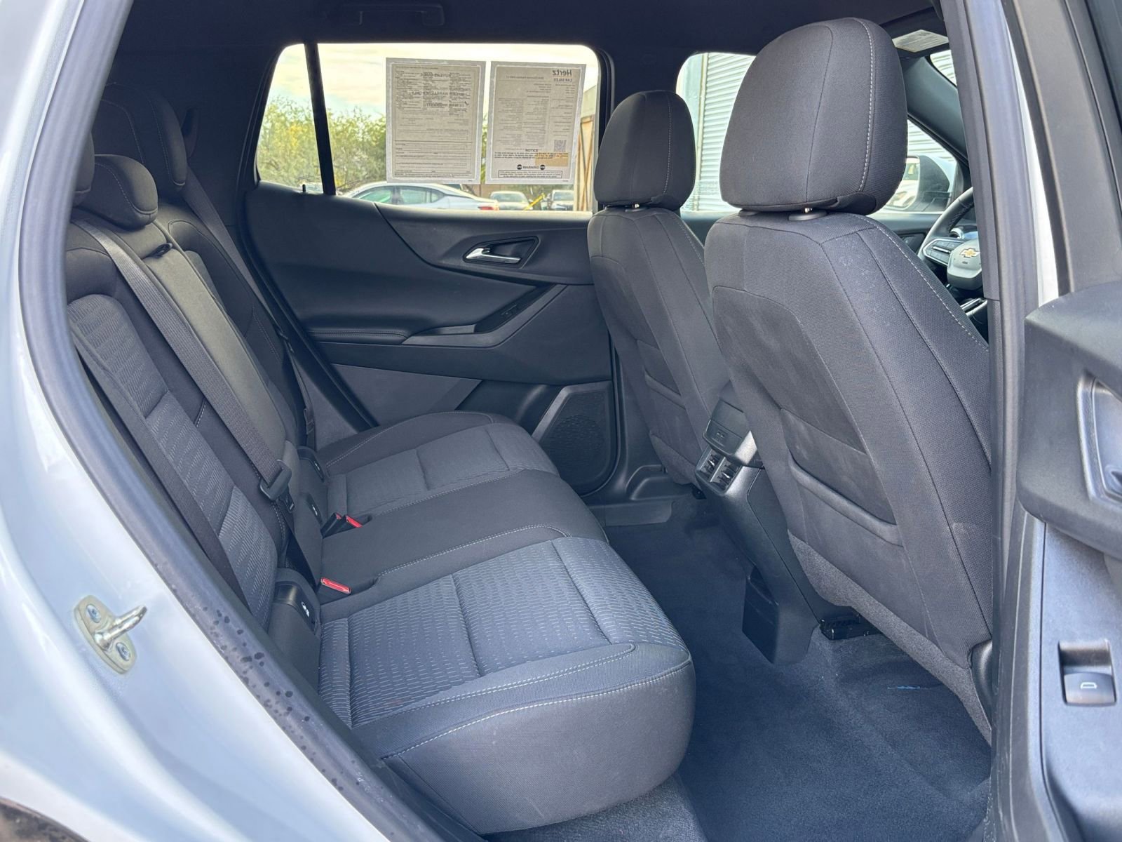 Thumbnail: 2025 Chevrolet Equinox - 25