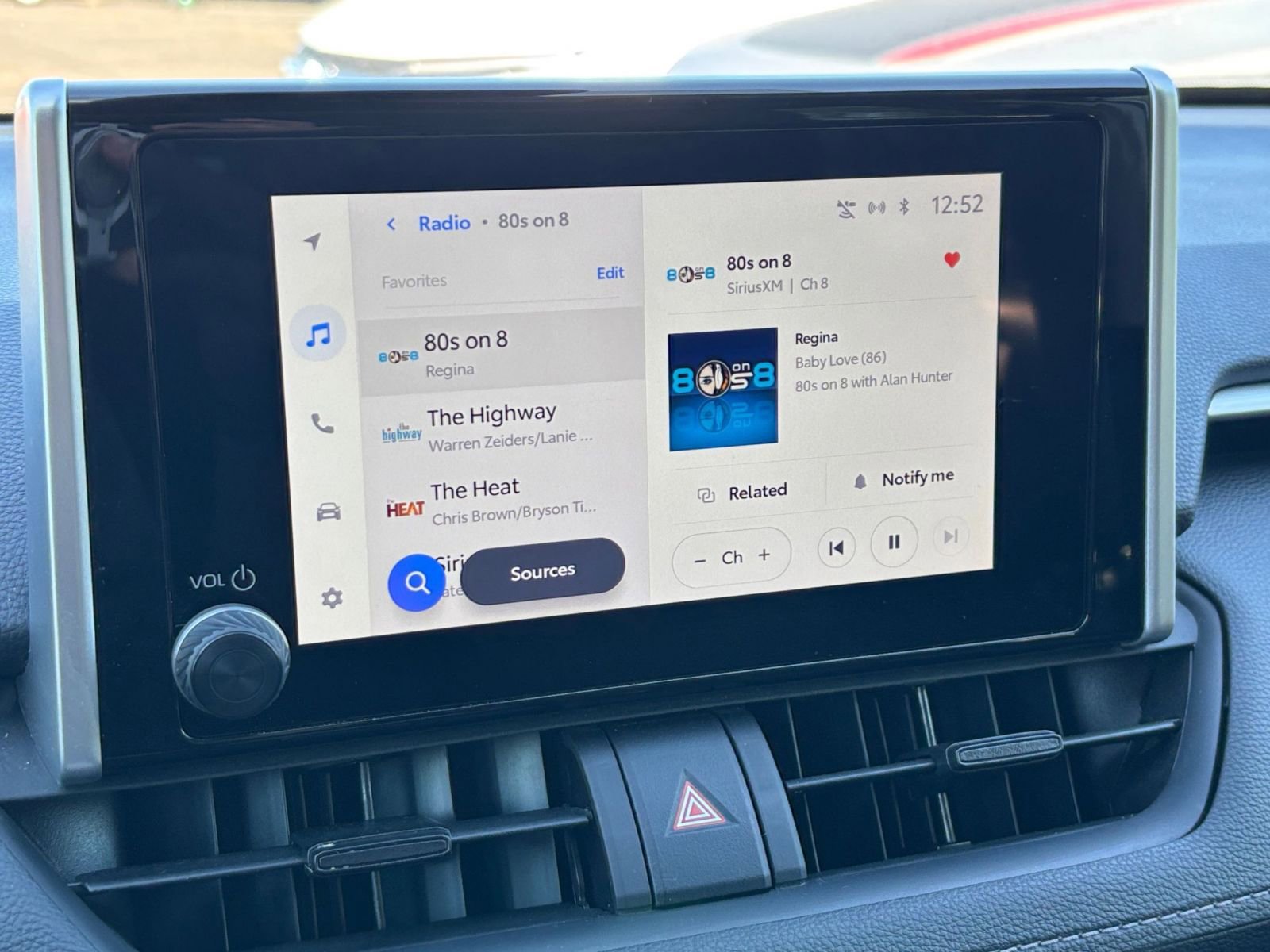 Thumbnail: 2025 Toyota RAV4 - 21