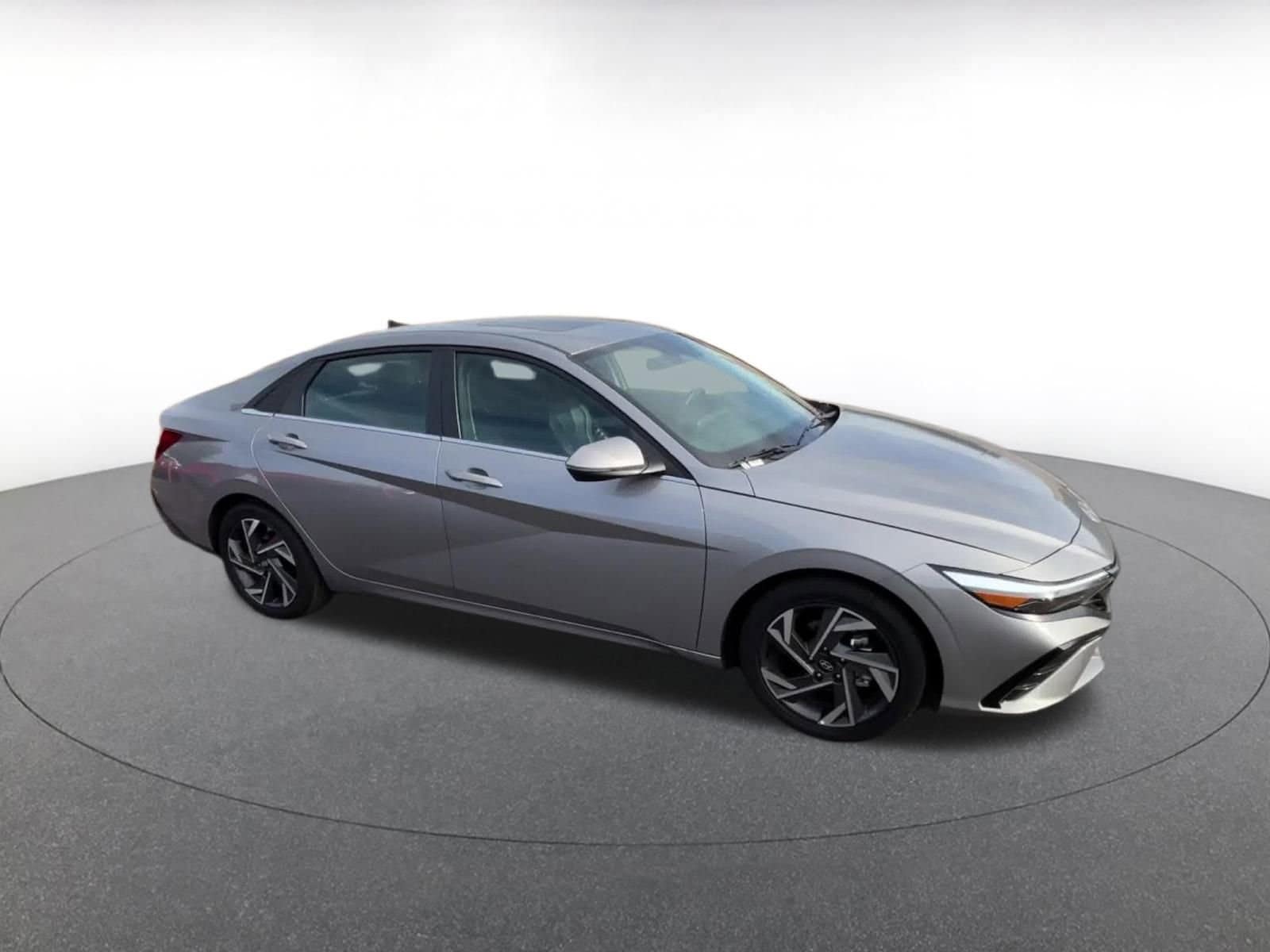 Thumbnail: 2025 Hyundai Elantra - 2