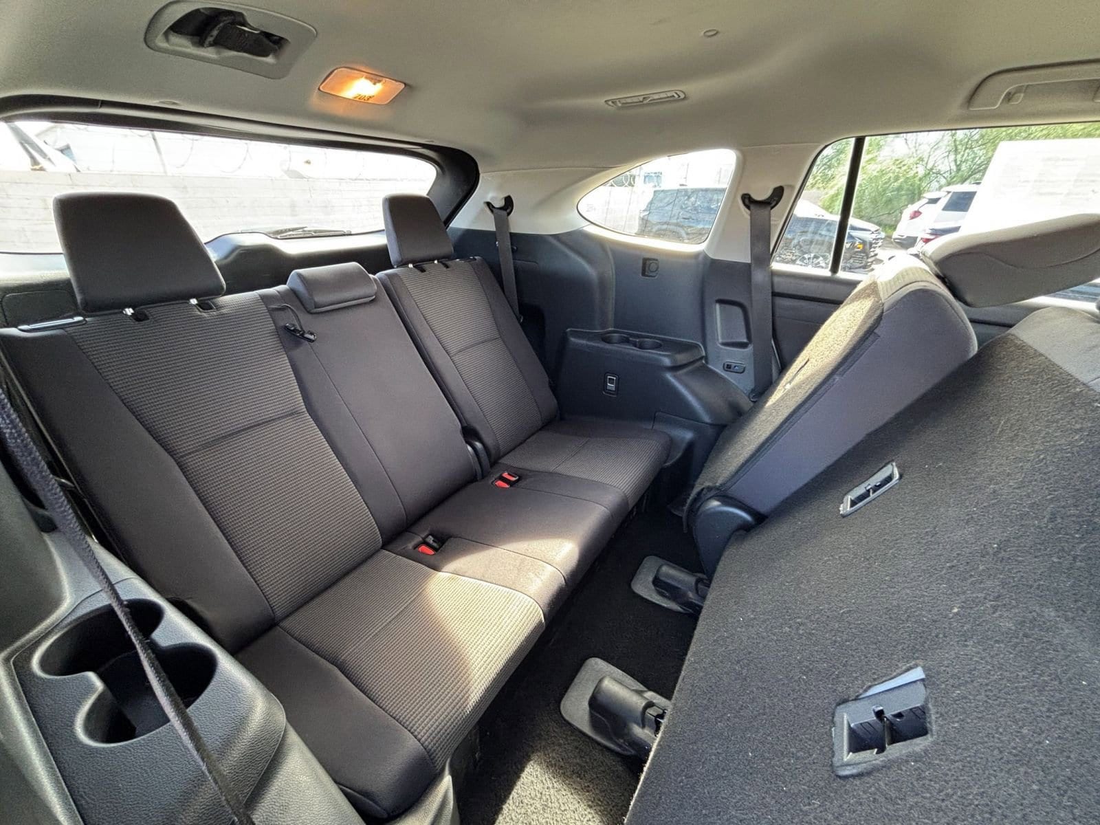 Thumbnail: 2025 Toyota Highlander - 30