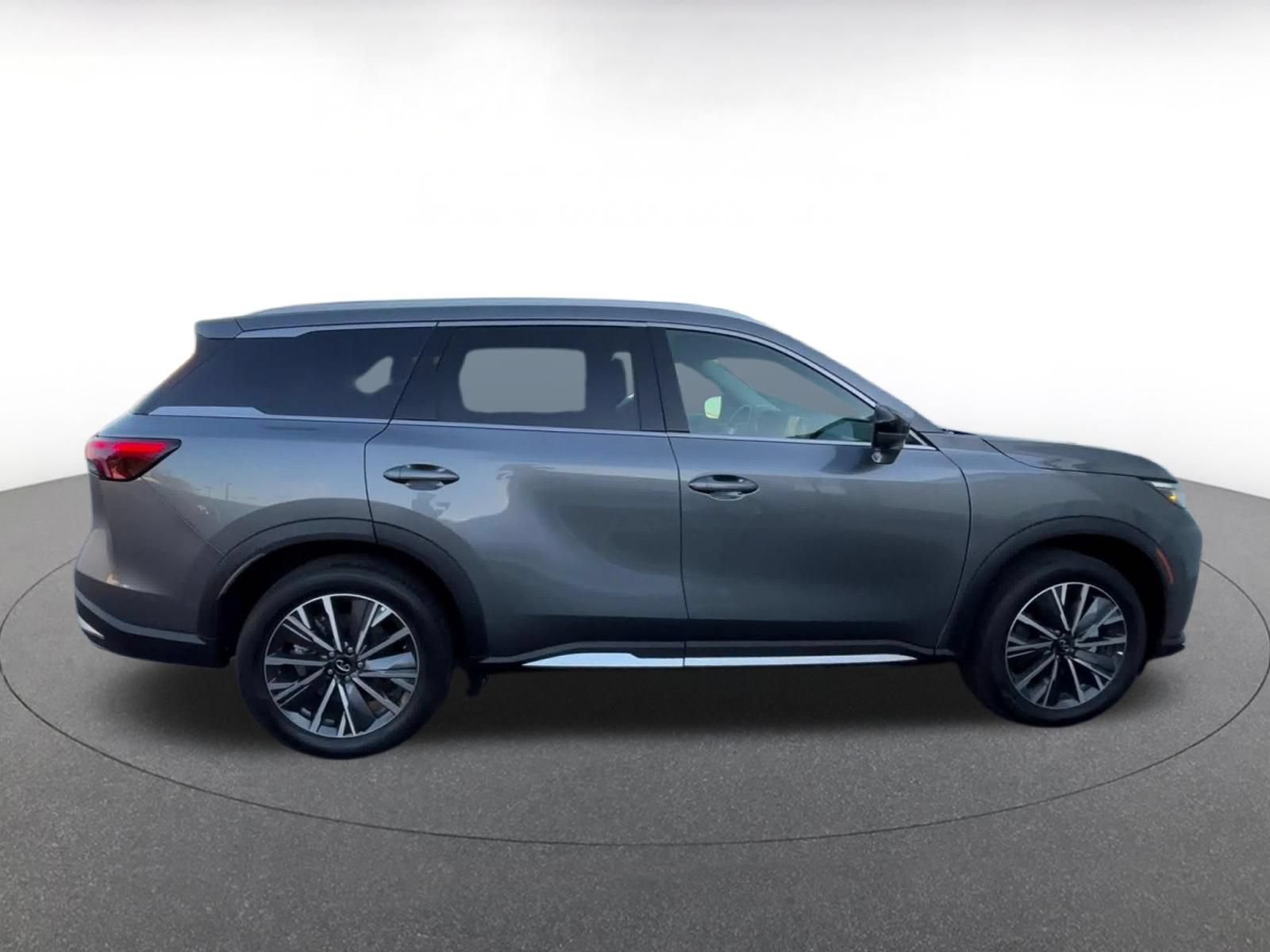 Thumbnail: 2026 INFINITI QX60 - 16