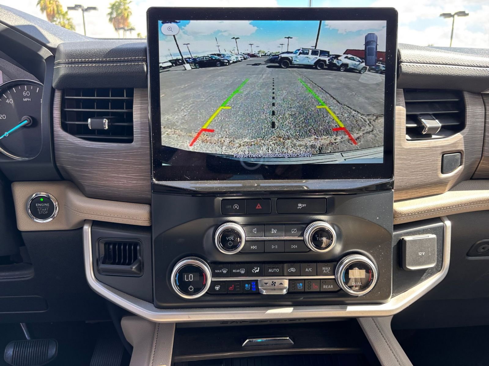 Thumbnail: 2024 Ford Expedition - 17