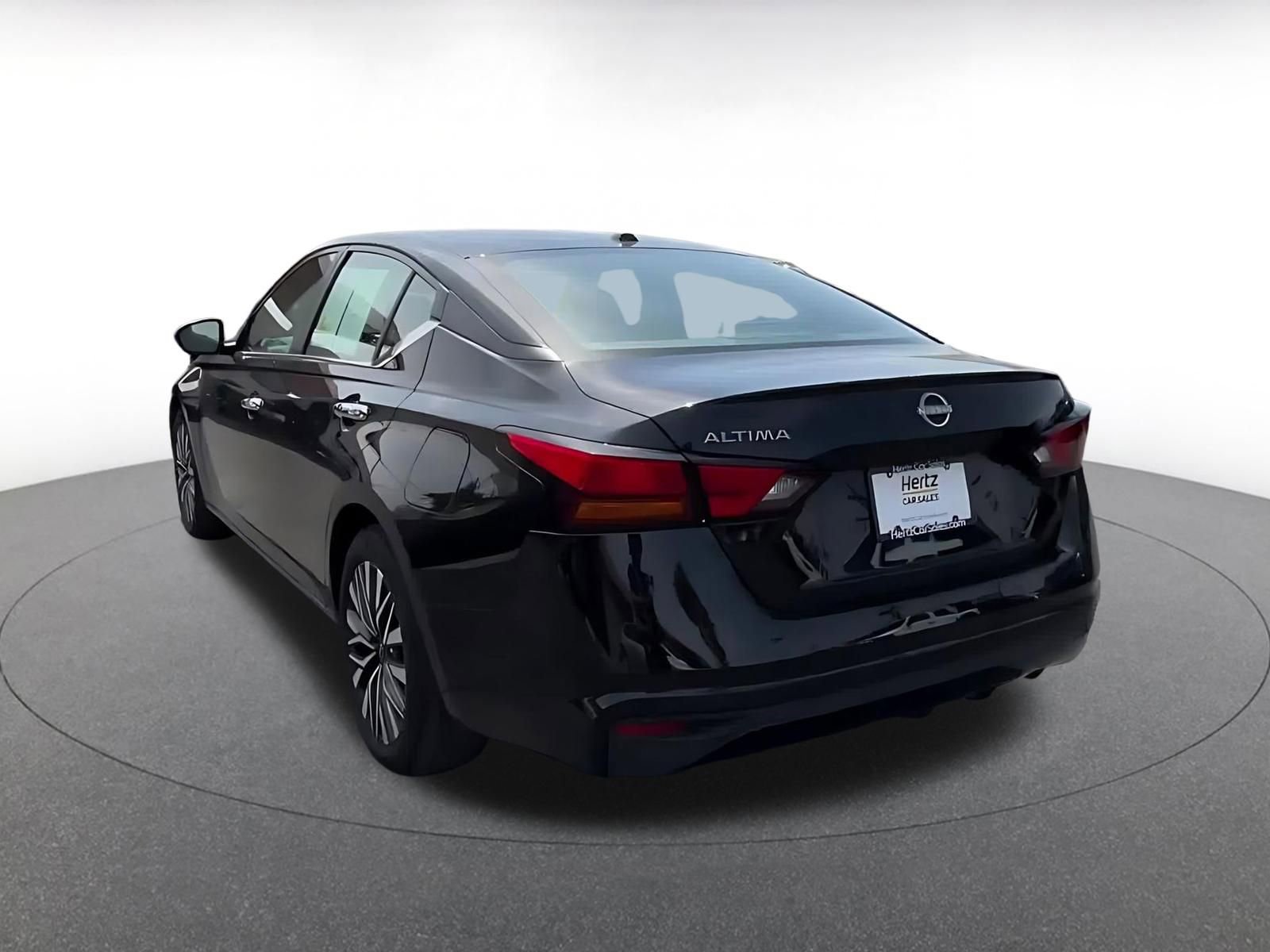 Thumbnail: 2025 Nissan Altima - 11