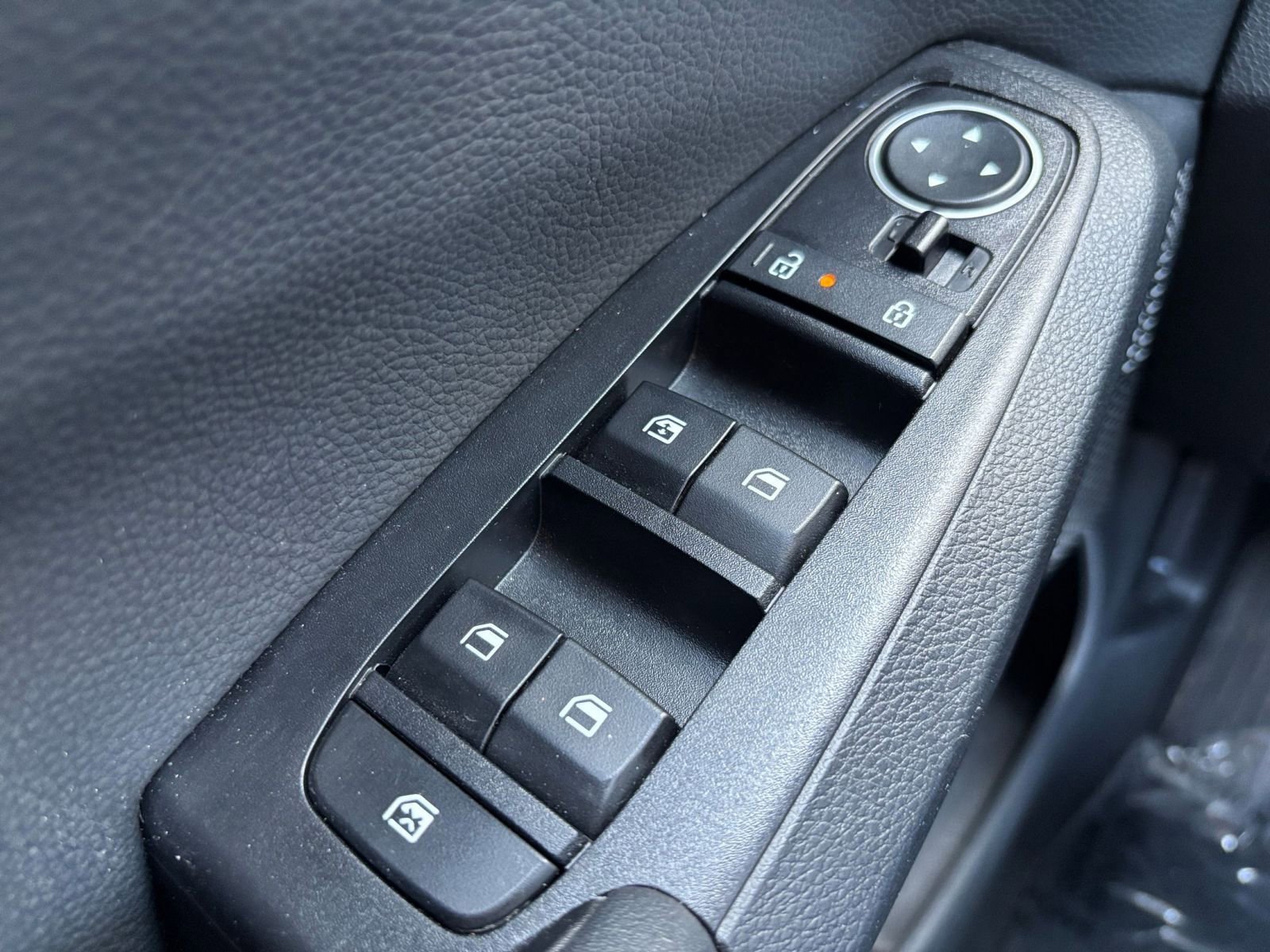 Thumbnail: 2025 Kia Seltos - 18